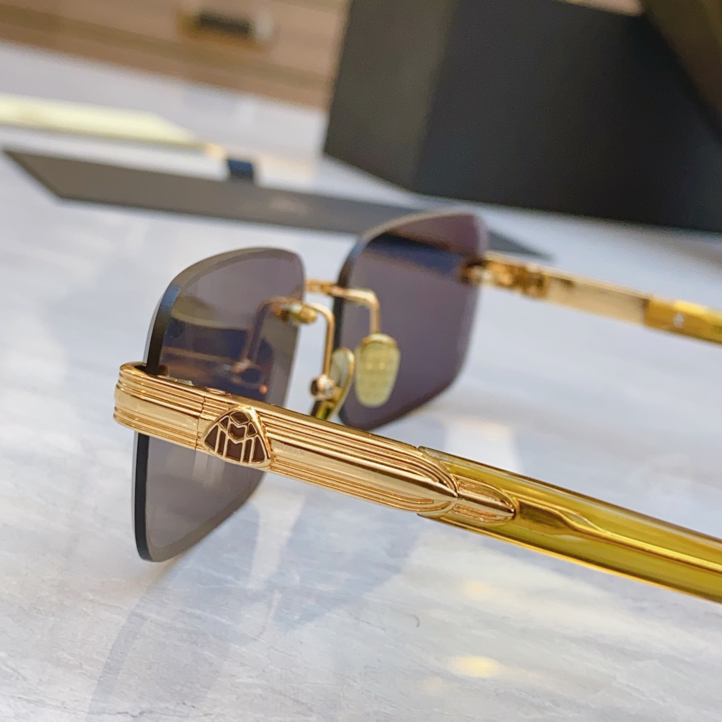 ，【MAYBAC*】迈巴*赫新款太阳镜🕶️🕶️，MODELAB/E- Z109，SIZE：60口17-1