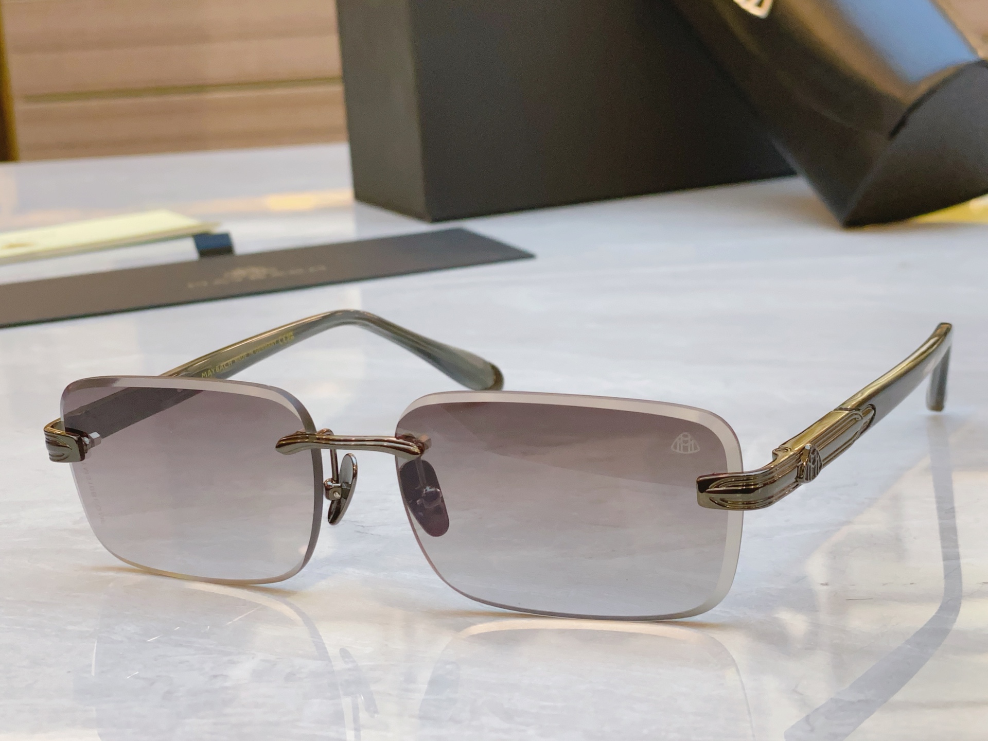 ，【MAYBAC*】迈巴*赫新款太阳镜🕶️🕶️，MODELAB/E- Z109，SIZE：60口17-1