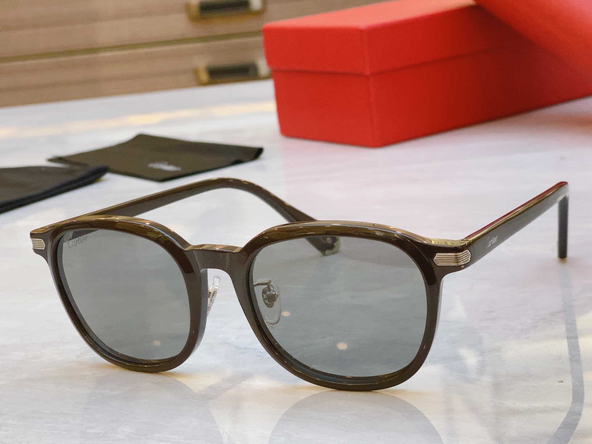 ，【CARTIE*】卡地*亚新款太阳镜，CT0541s ，size53口21-145