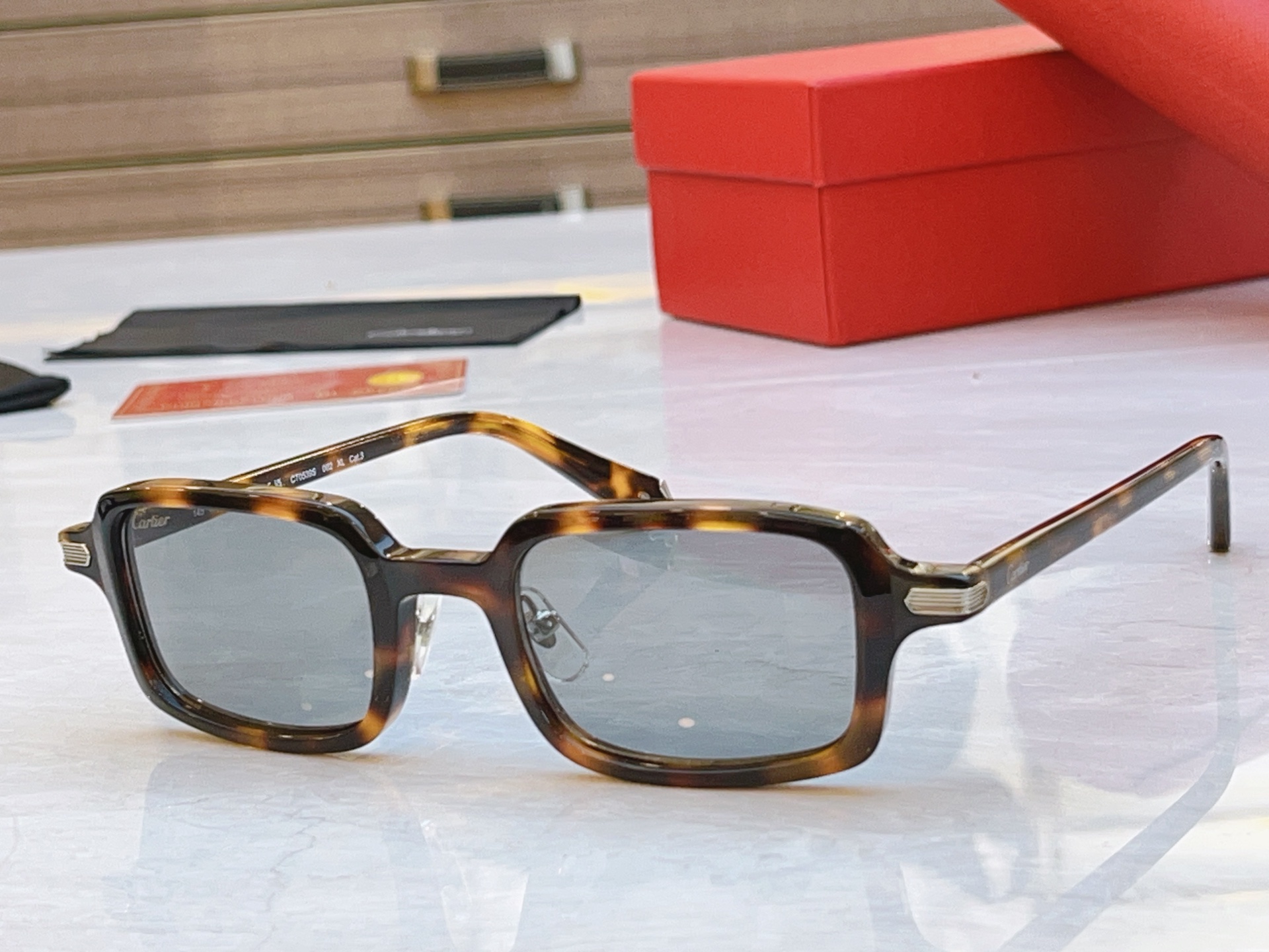 ，【CARTIE*】卡地*亚新款太阳镜，CT0539S，size 49口22-145