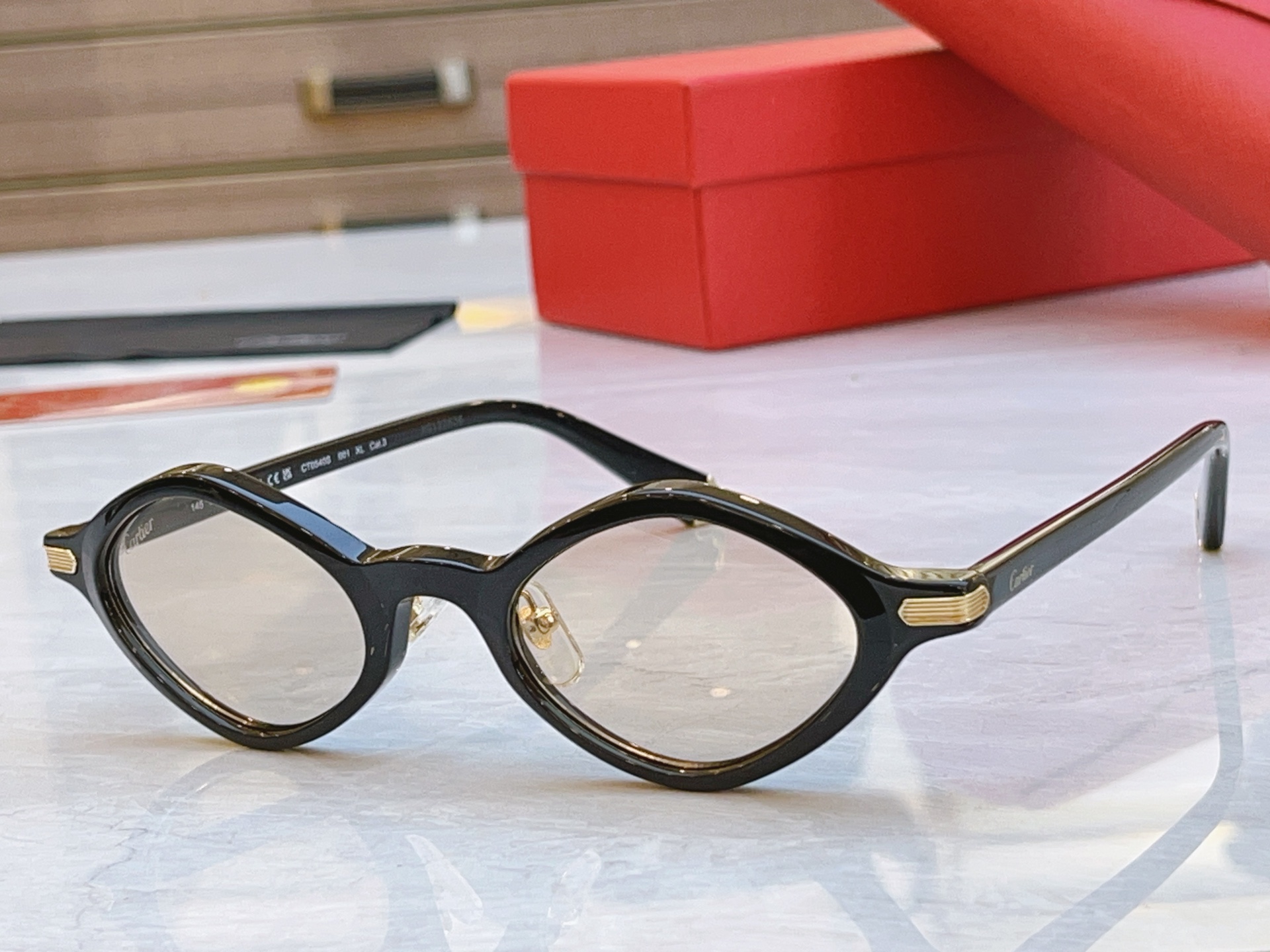 ，【CARTIE*】卡地*亚新款太阳镜，CT0540S，size 48口21-145