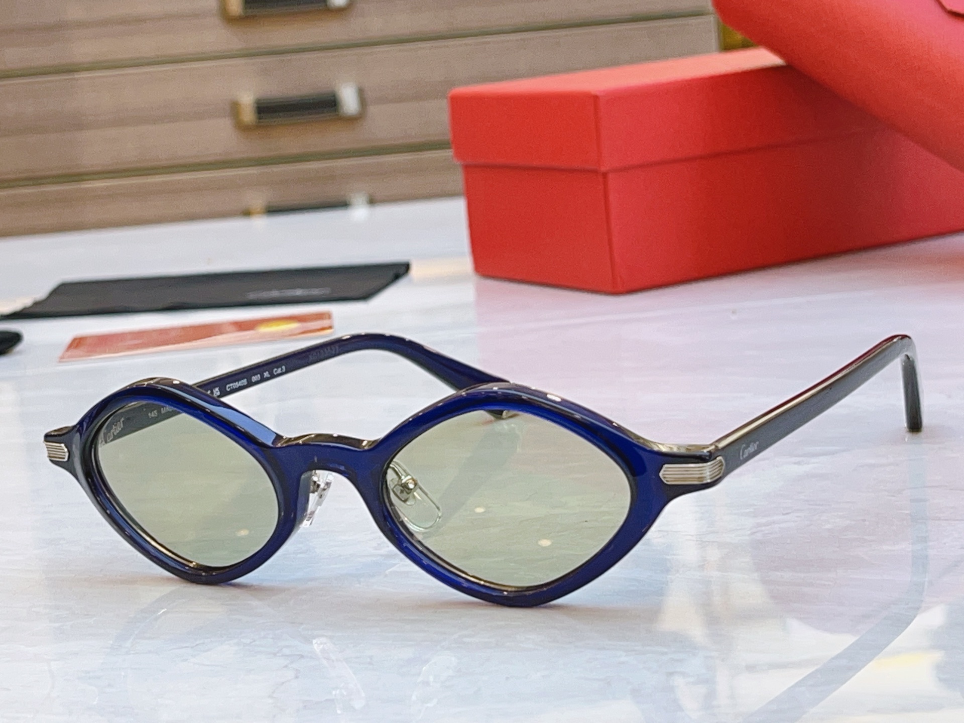 ，【CARTIE*】卡地*亚新款太阳镜，CT0540S，size 48口21-145