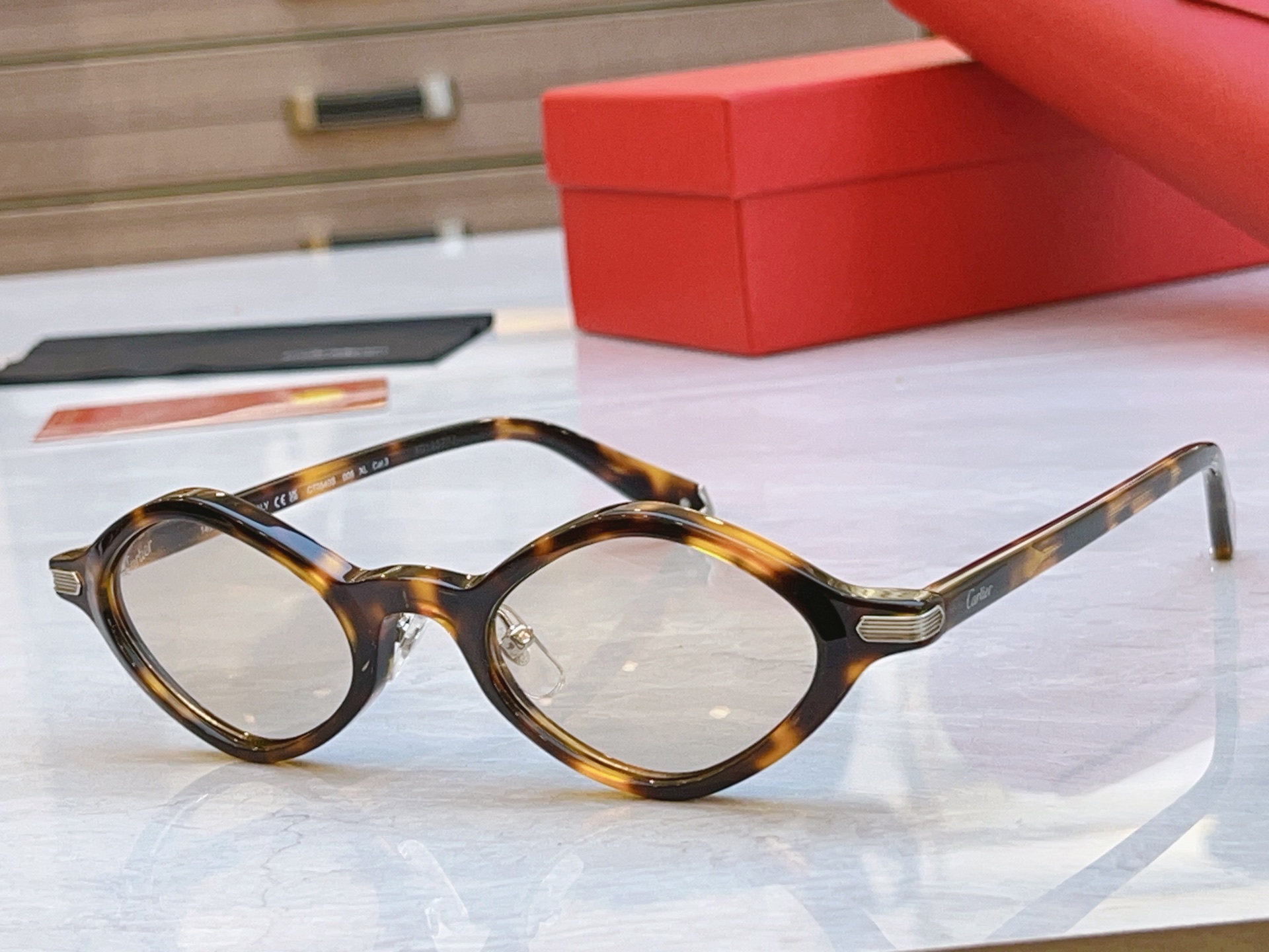 ，【CARTIE*】卡地*亚新款太阳镜，CT0540S，size 48口21-145