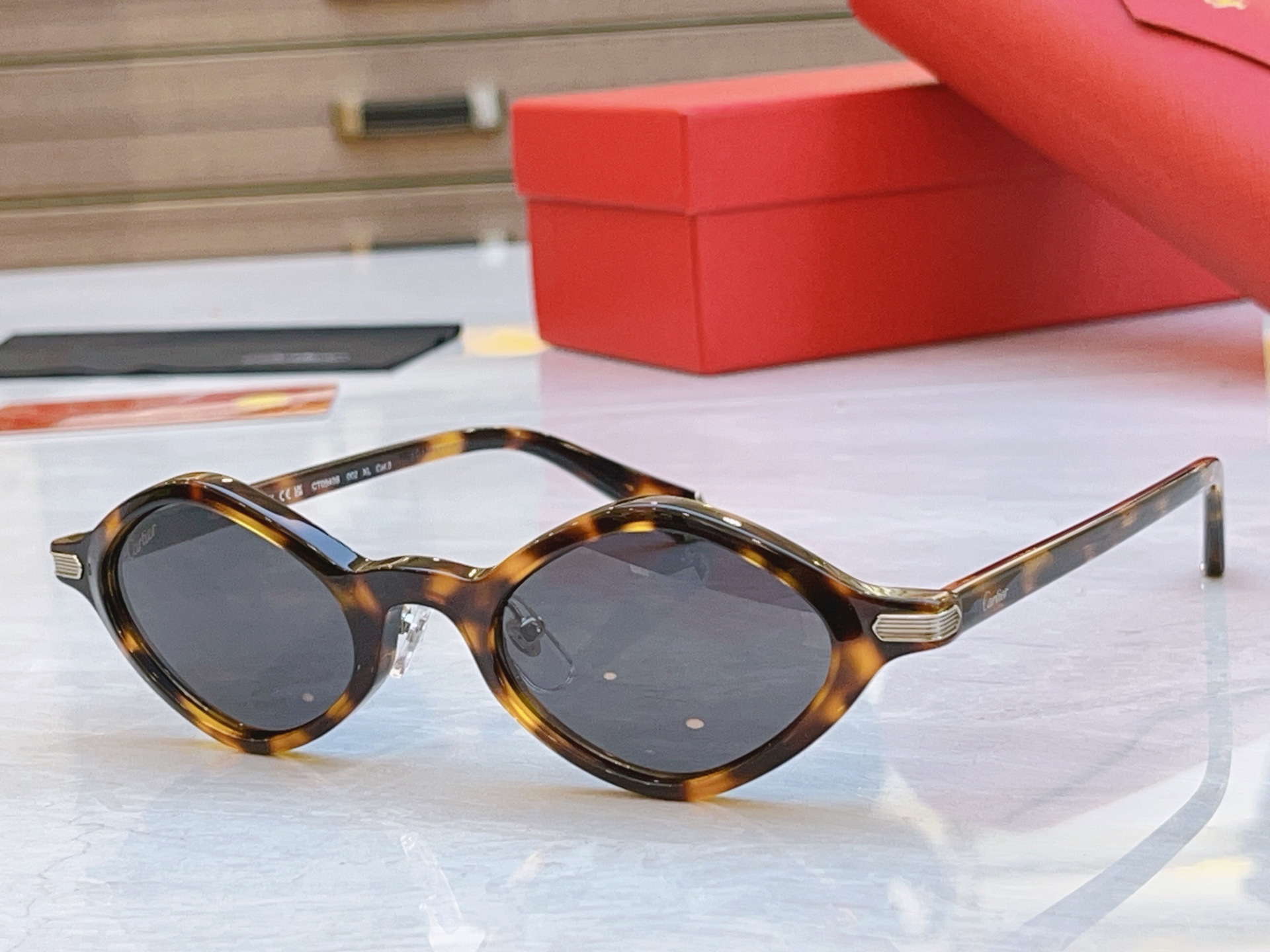 ，【CARTIE*】卡地*亚新款太阳镜，CT0540S，size 48口21-145