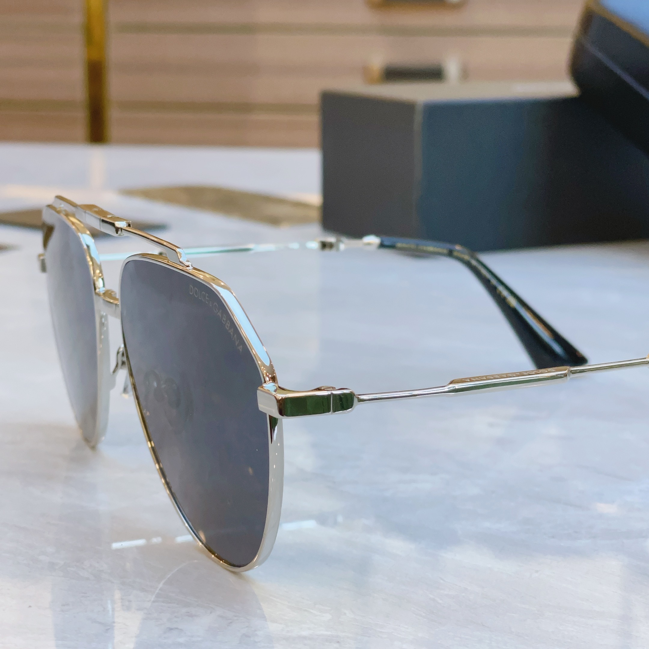，【DOLCE & GABBAN*】D*G新款太阳镜，MODEL：DG2302，SIZE：61口16-1