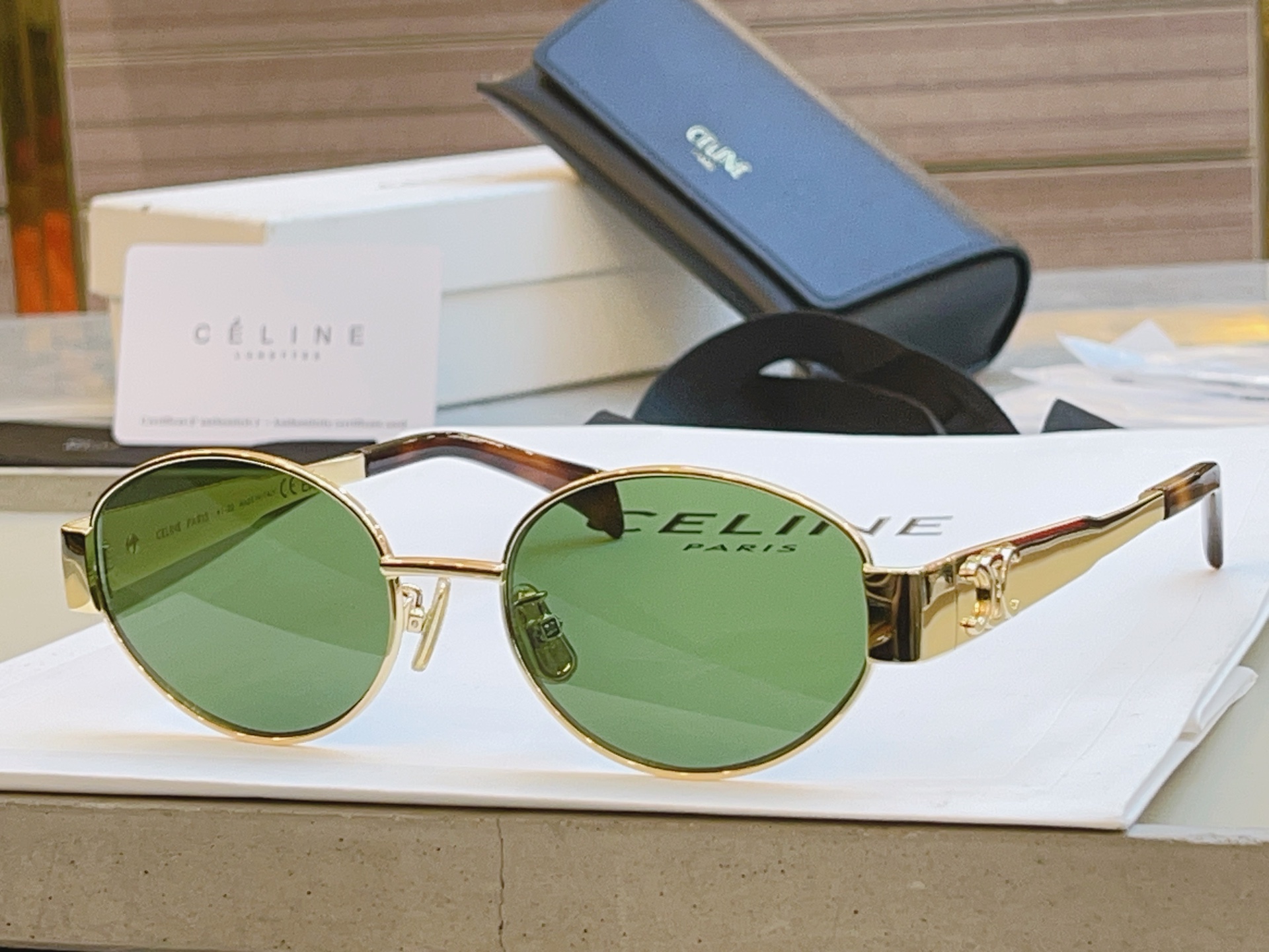 ，【CELIN*】赛琳高版本太阳镜到货，市面最高版本，玻璃镜片，MODELCL40235U，SIZE54