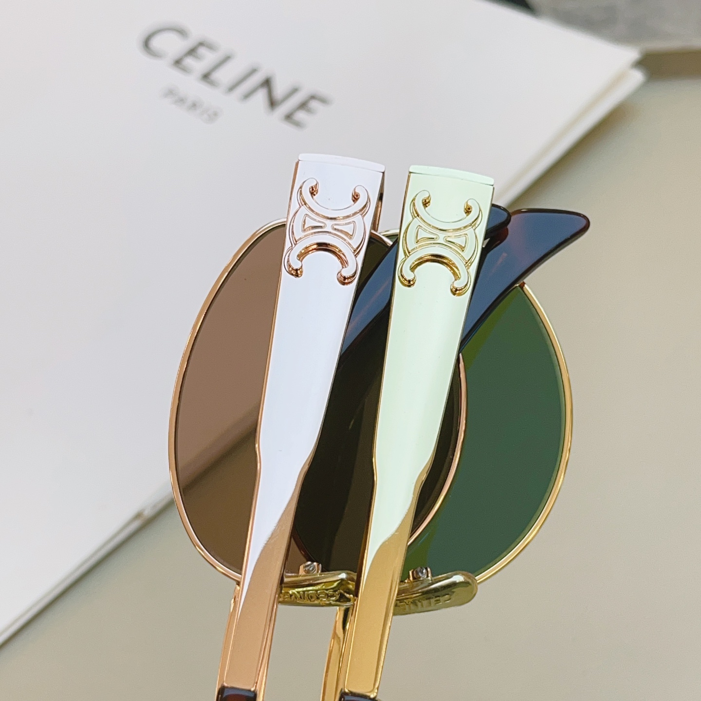 ，【CELIN*】赛琳高版本太阳镜到货，市面最高版本，玻璃镜片，MODELCL40235U，SIZE54