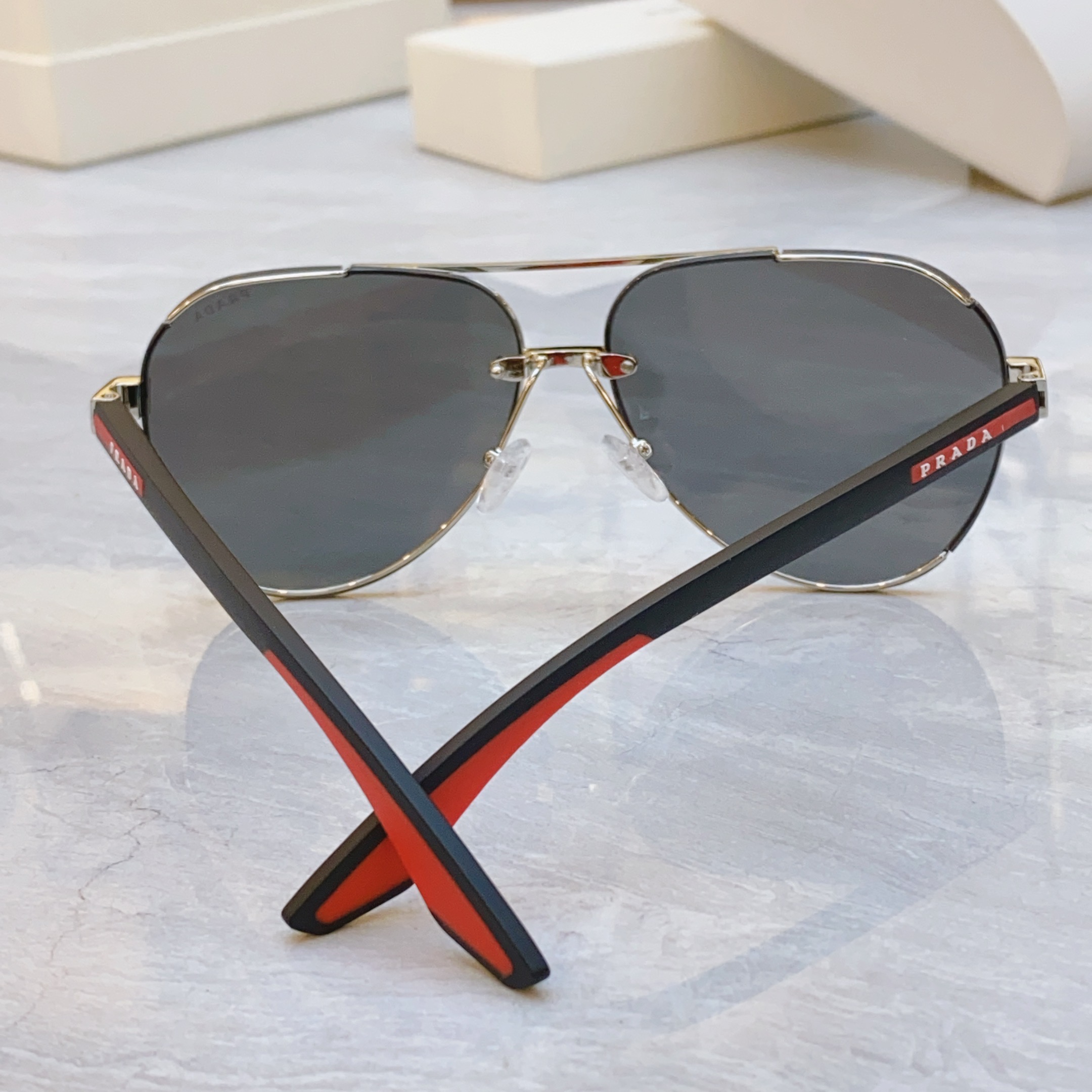 ，【PRAD*】普拉*达新款太阳镜🕶️，MODEL：PS 51YS，SIZE：62口13-140