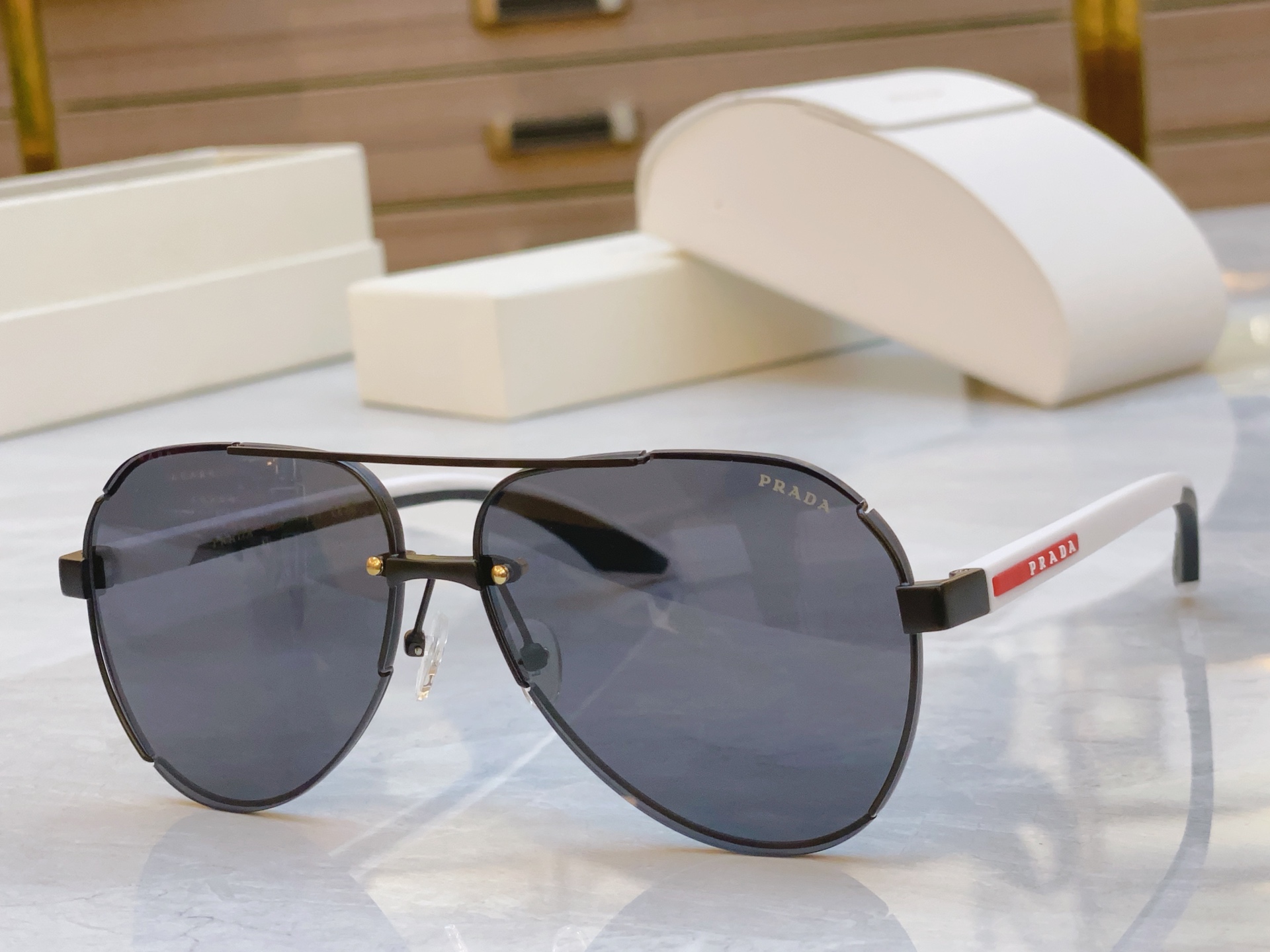 ，【PRAD*】普拉*达新款太阳镜🕶️，MODEL：PS 51YS，SIZE：62口13-140