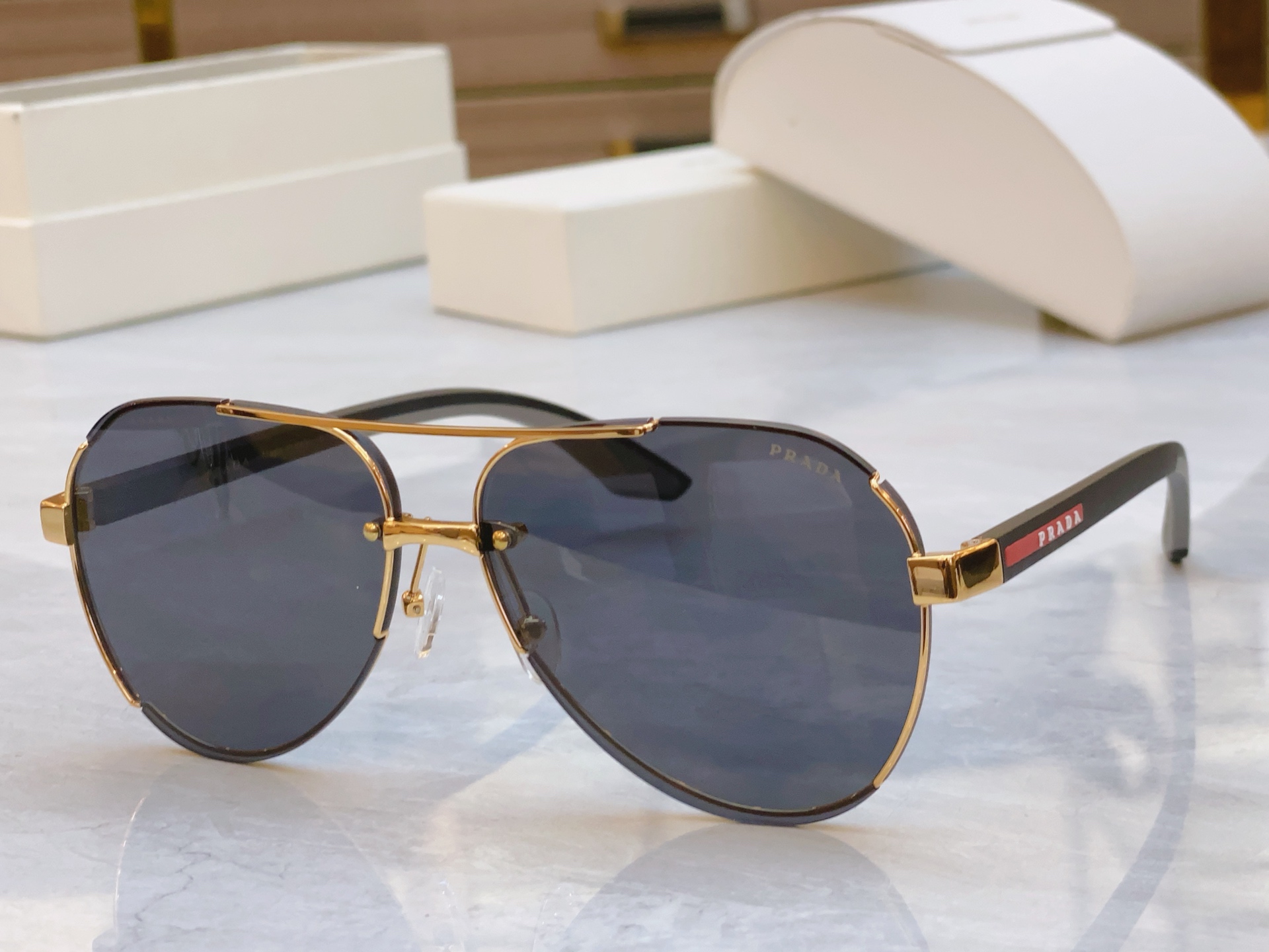 ，【PRAD*】普拉*达新款太阳镜🕶️，MODEL：PS 51YS，SIZE：62口13-140