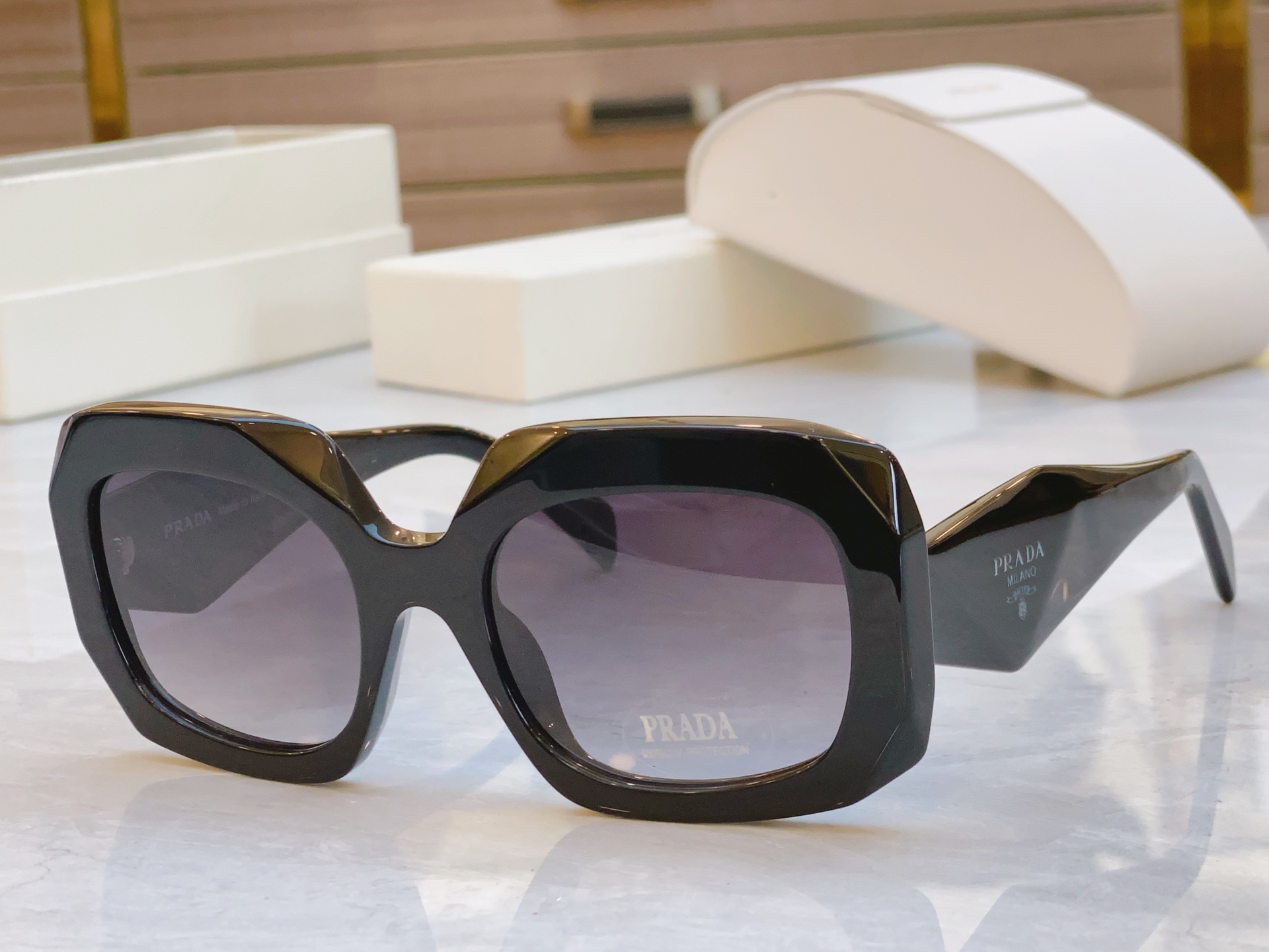 ，【PRAD*】普拉*达新款太阳镜🕶️，MODEL：OPRB23S，SIZE：54口20-145