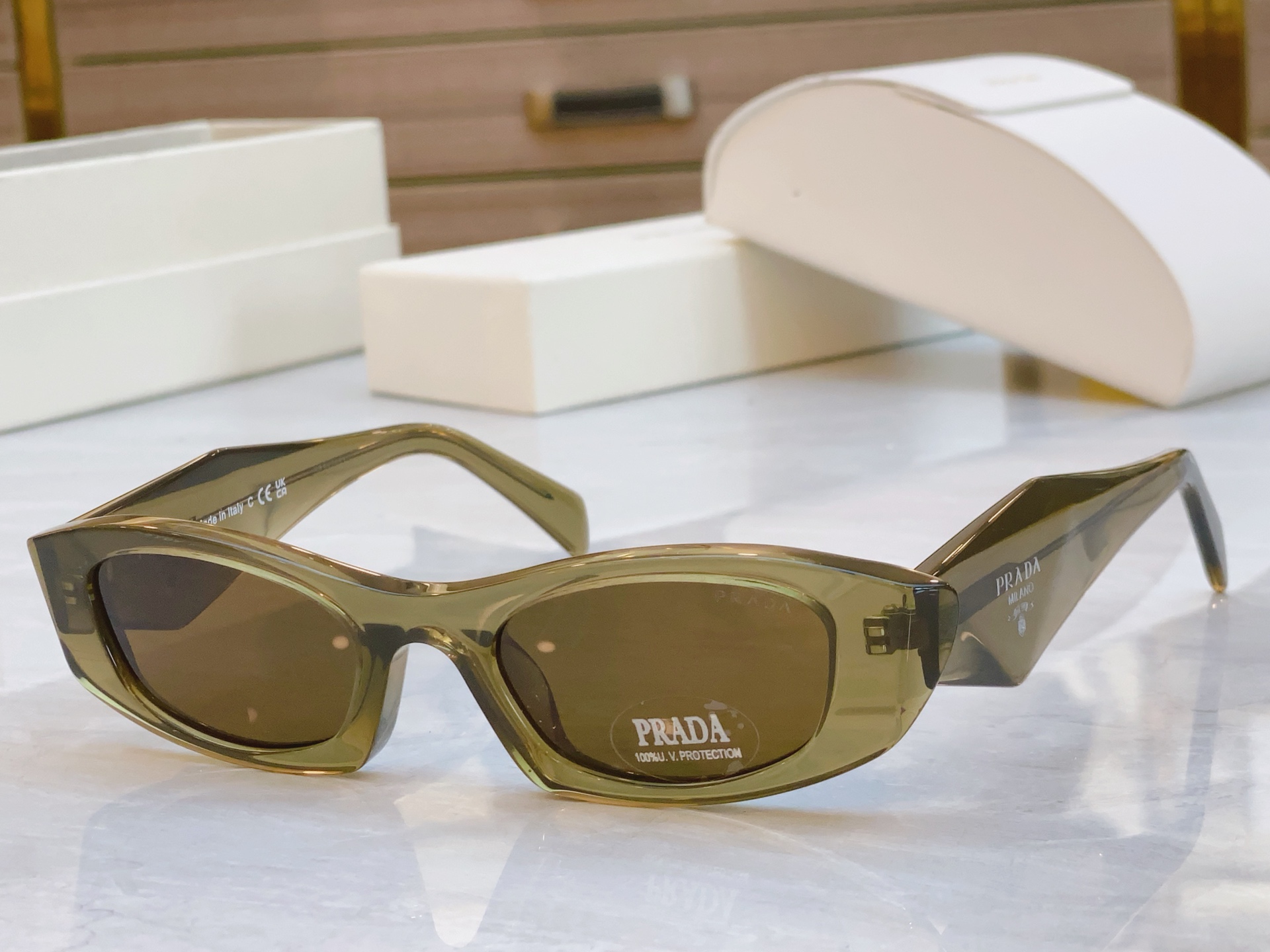 ，【PRAD*】普拉*达新款太阳镜🕶️，MODEL：OPRB16S，SIZE：54口20-145