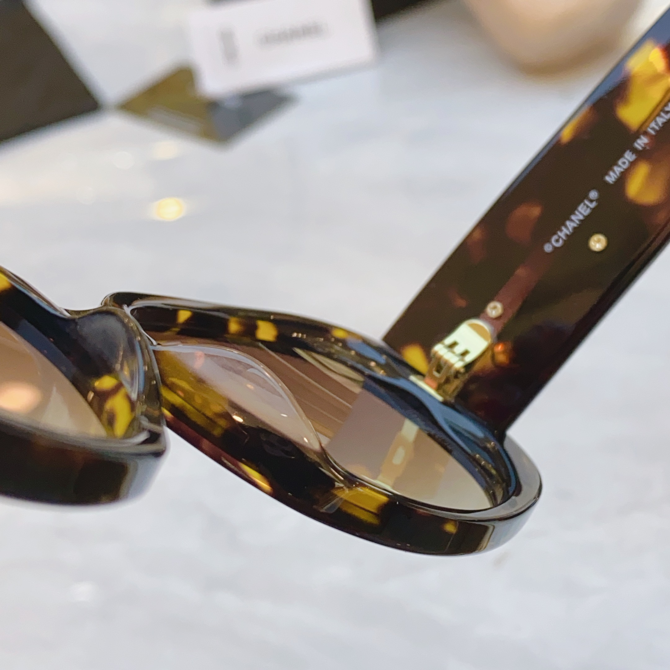 ，【CHANE*】香奈儿新款太阳镜🕶️🕶️，MODEL：CH5113，SIZE：56口16-130