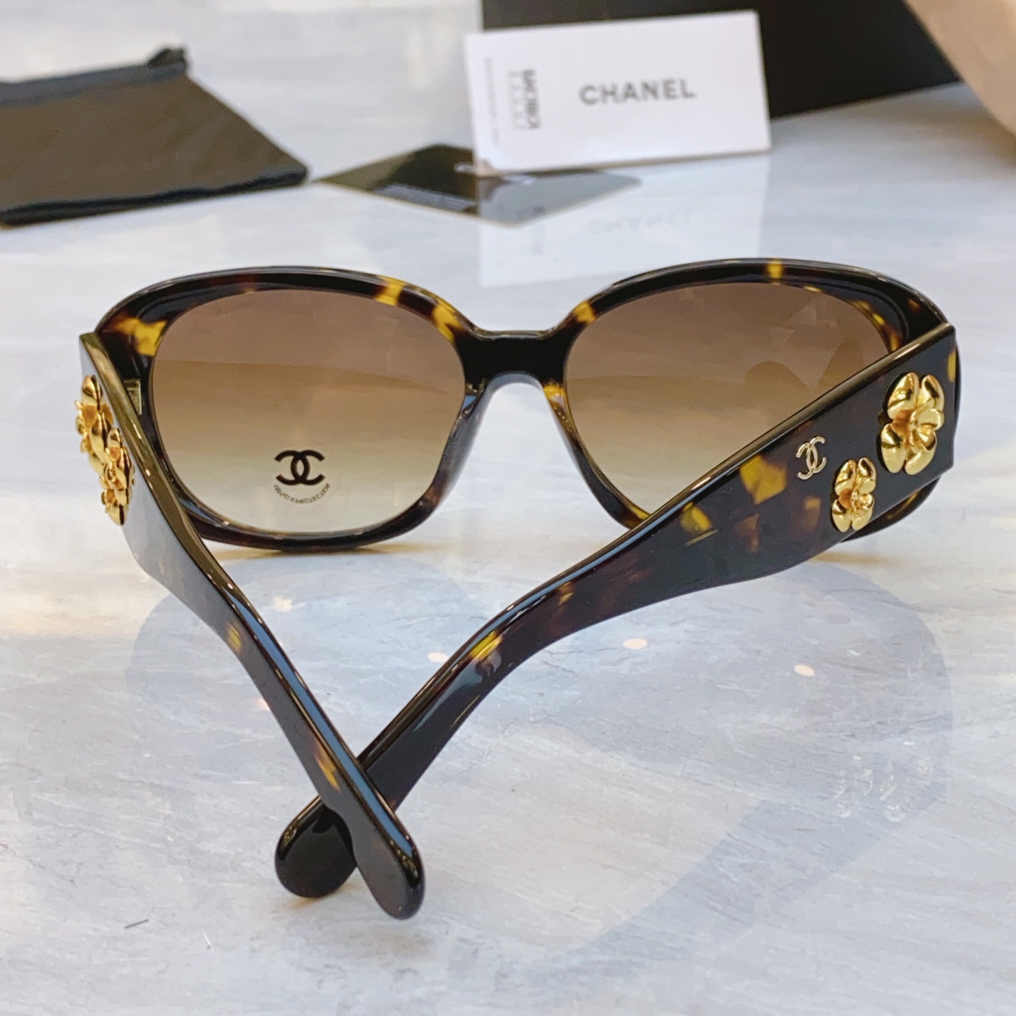 ，【CHANE*】香奈儿新款太阳镜🕶️🕶️，MODEL：CH5113，SIZE：56口16-130