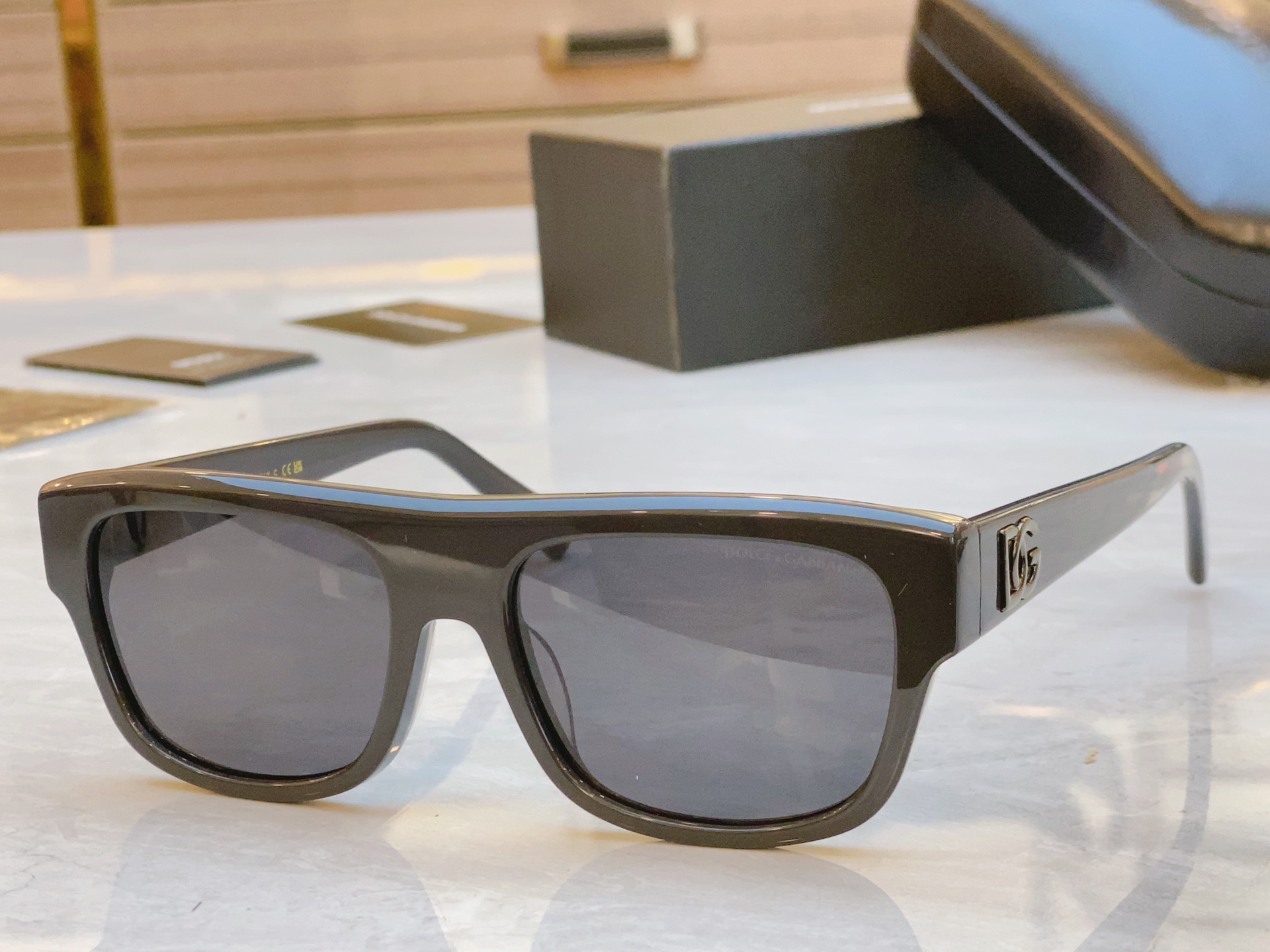 ，【DOLCE & GABBAN*】D*G新款太阳镜，MODEL：DG4455，SIZE：56口18-1