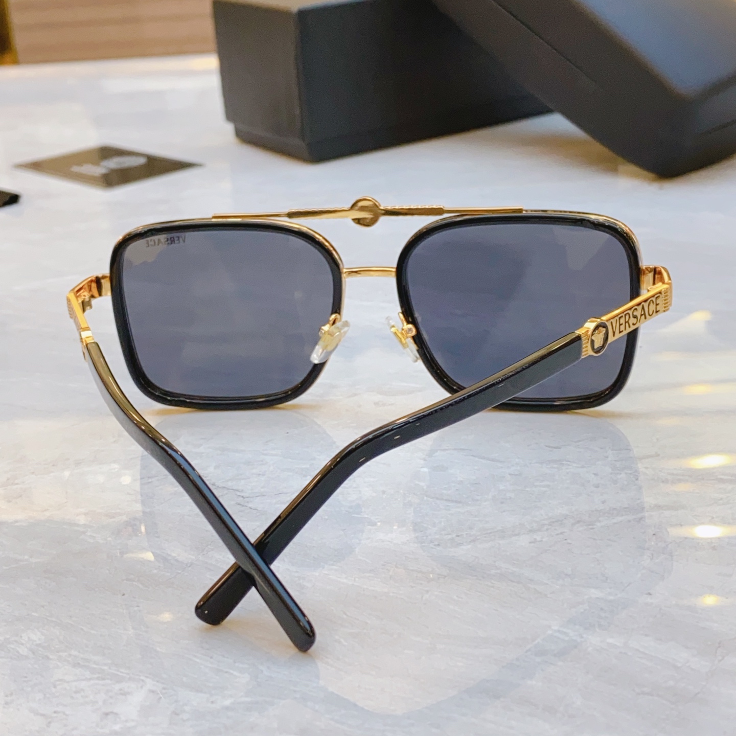 ，【VERSAC*】范思*哲新款太阳镜，MODEL：VE 5168，SIZE：57口18-142