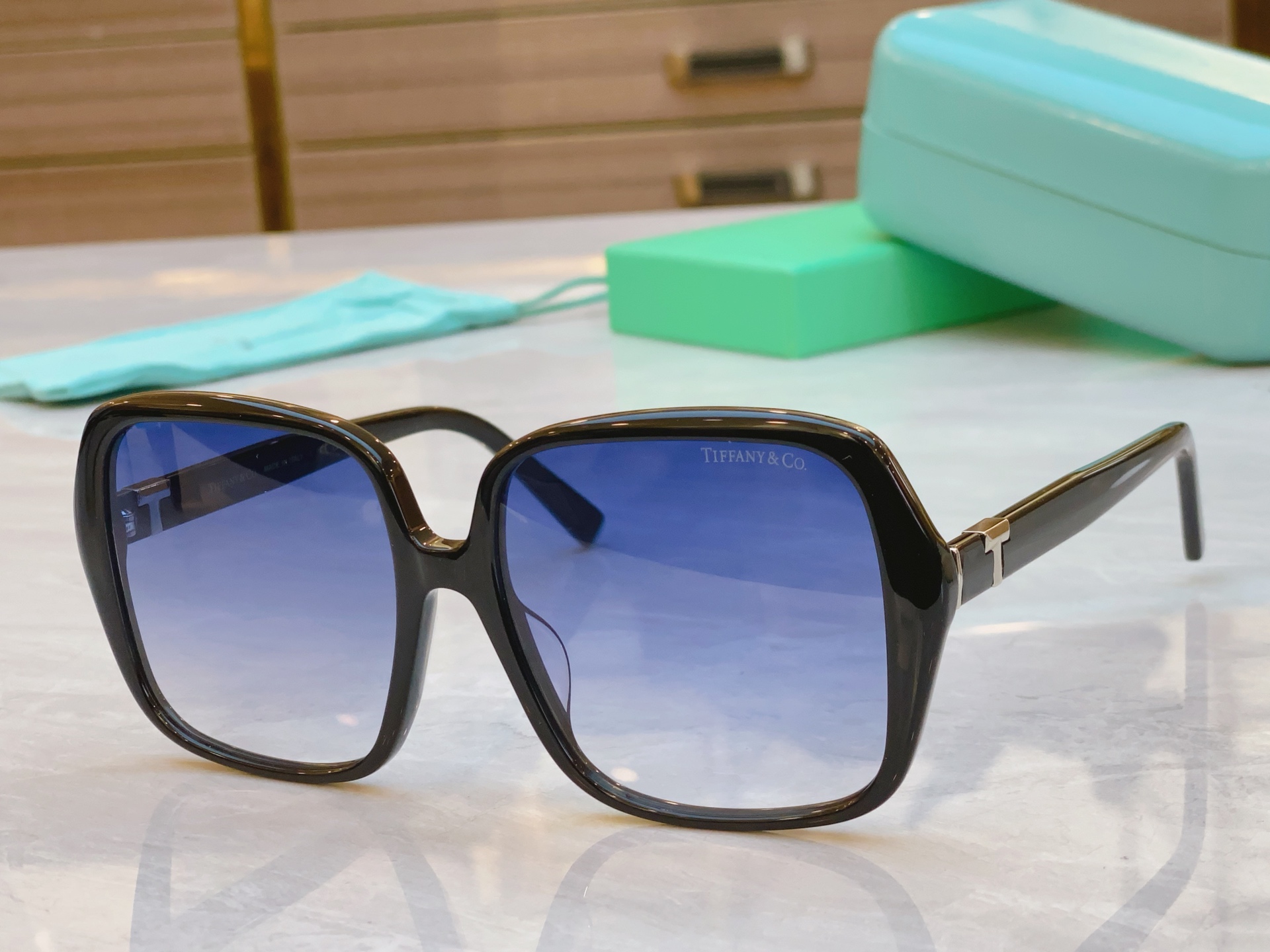 ，【Tiffany & Co.】蒂芙*尼新款太阳镜🕶️，Mod：TF4221D，Size：58口17-1