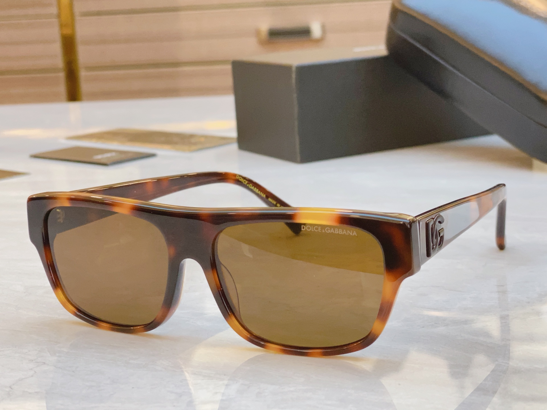 ，【DOLCE & GABBAN*】D*G新款太阳镜，MODEL：DG4417，SIZE：57口16-1