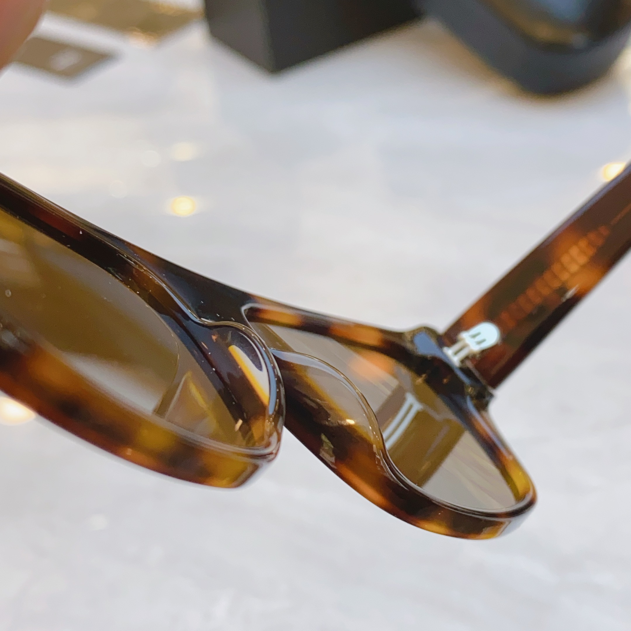 ，【DOLCE & GABBAN*】D*G新款太阳镜，MODEL：DG4417，SIZE：57口16-1
