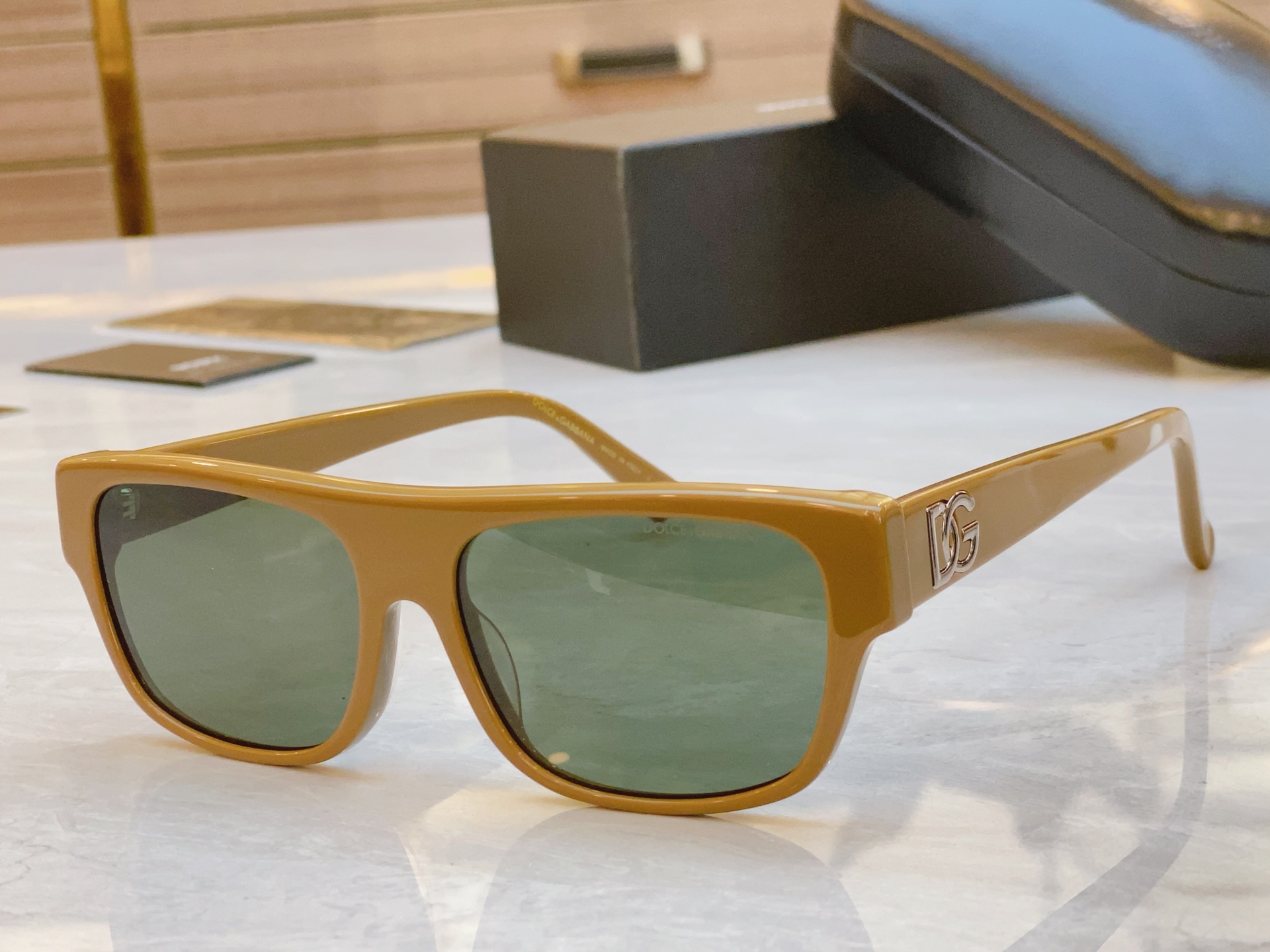，【DOLCE & GABBAN*】D*G新款太阳镜，MODEL：DG4417，SIZE：57口16-1