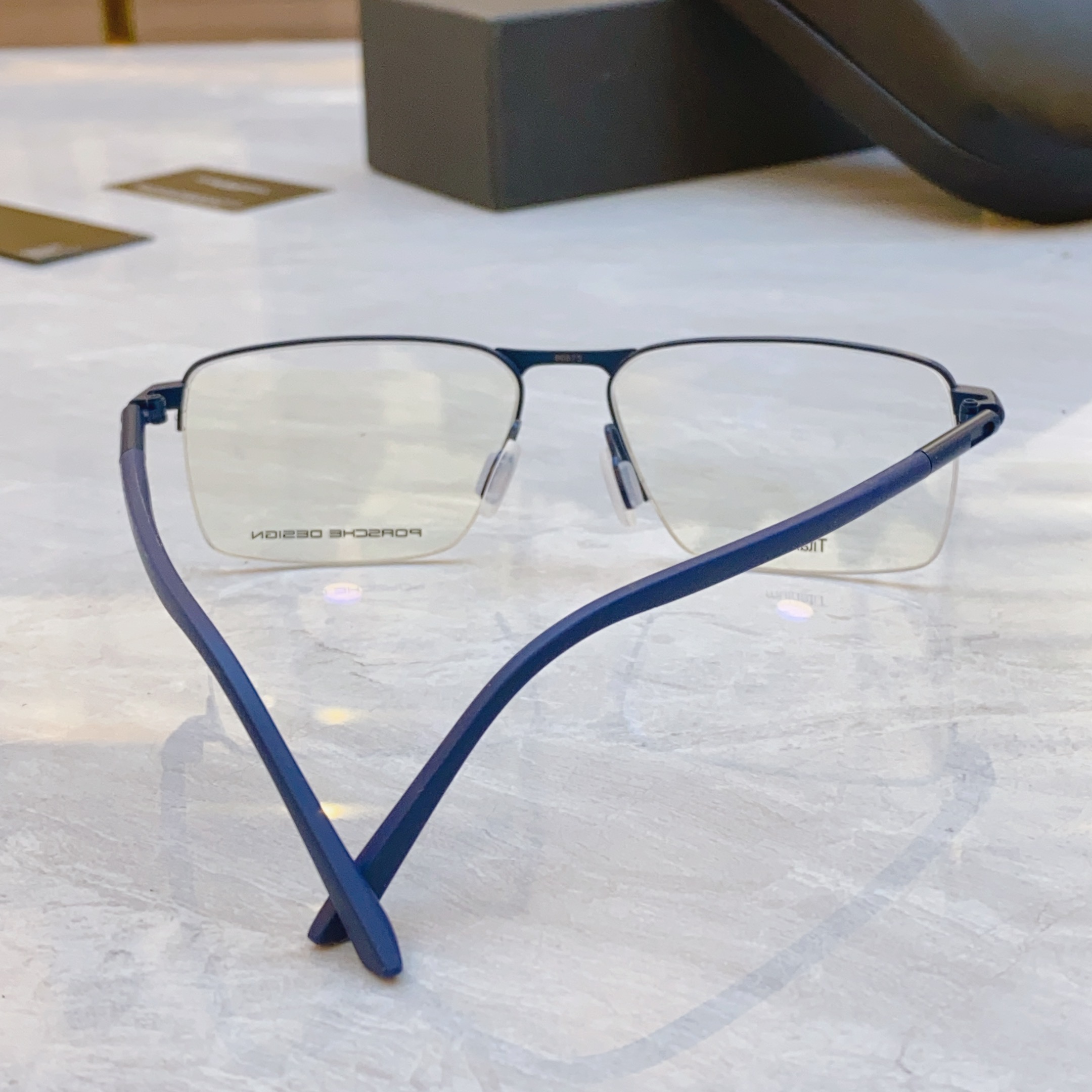 ，【PORSCHE DESIG*】保时*捷新款太阳镜，MODEL：，SIZE：57口16-145