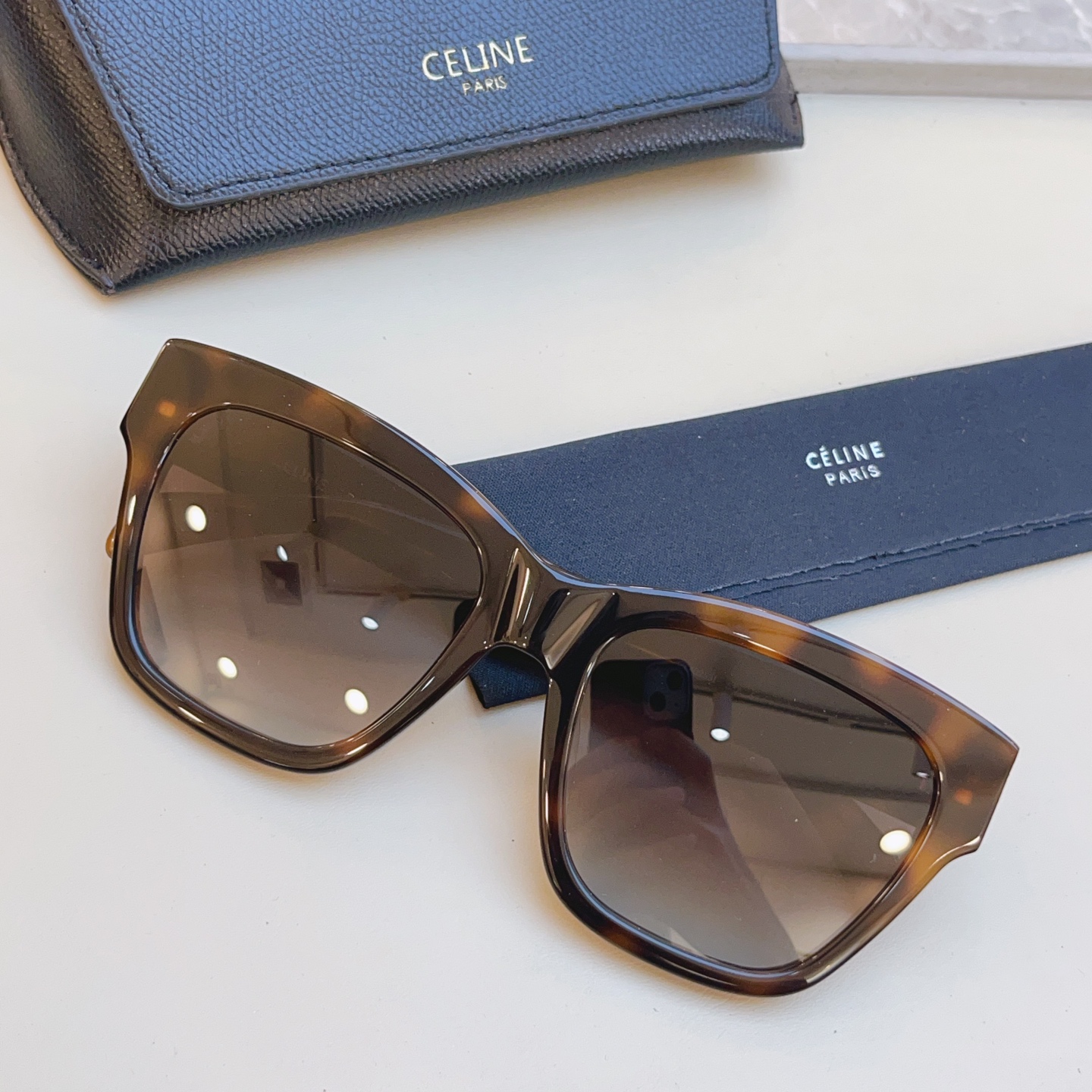 ，【CELIN*】赛*琳新款太阳镜， MODELCL40253I ，不带鼻托款✨，SIZE 55口18-