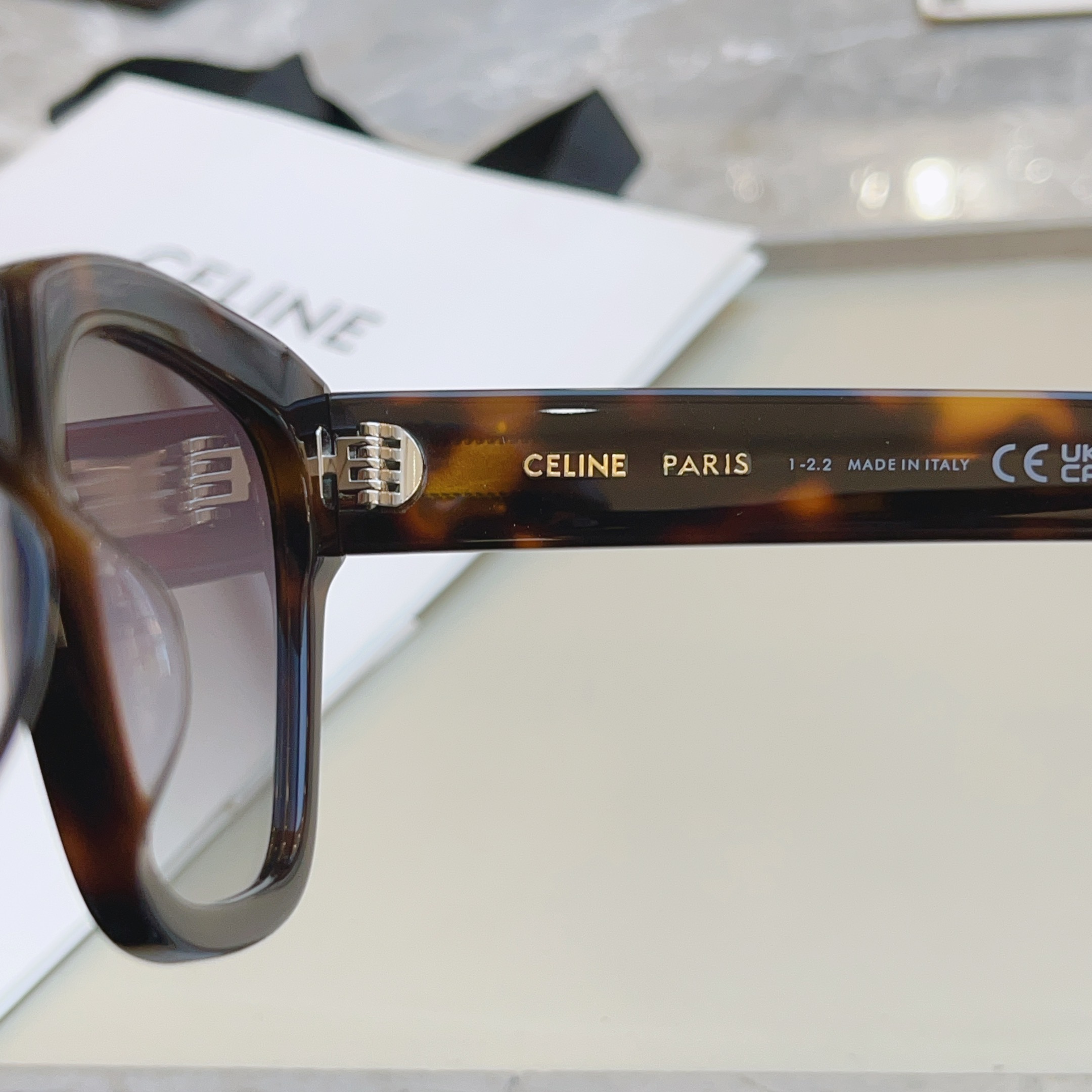 ，【CELIN*】赛*琳新款太阳镜， MODELCL40253I ，不带鼻托款✨，SIZE 55口18-