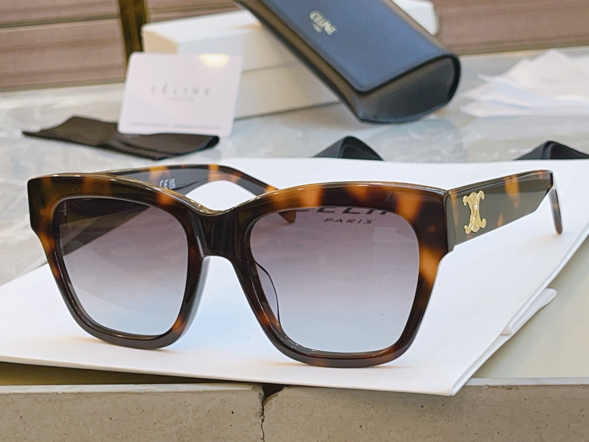 ，【CELIN*】赛*琳新款太阳镜， MODELCL40253I ，不带鼻托款✨，SIZE 55口18-