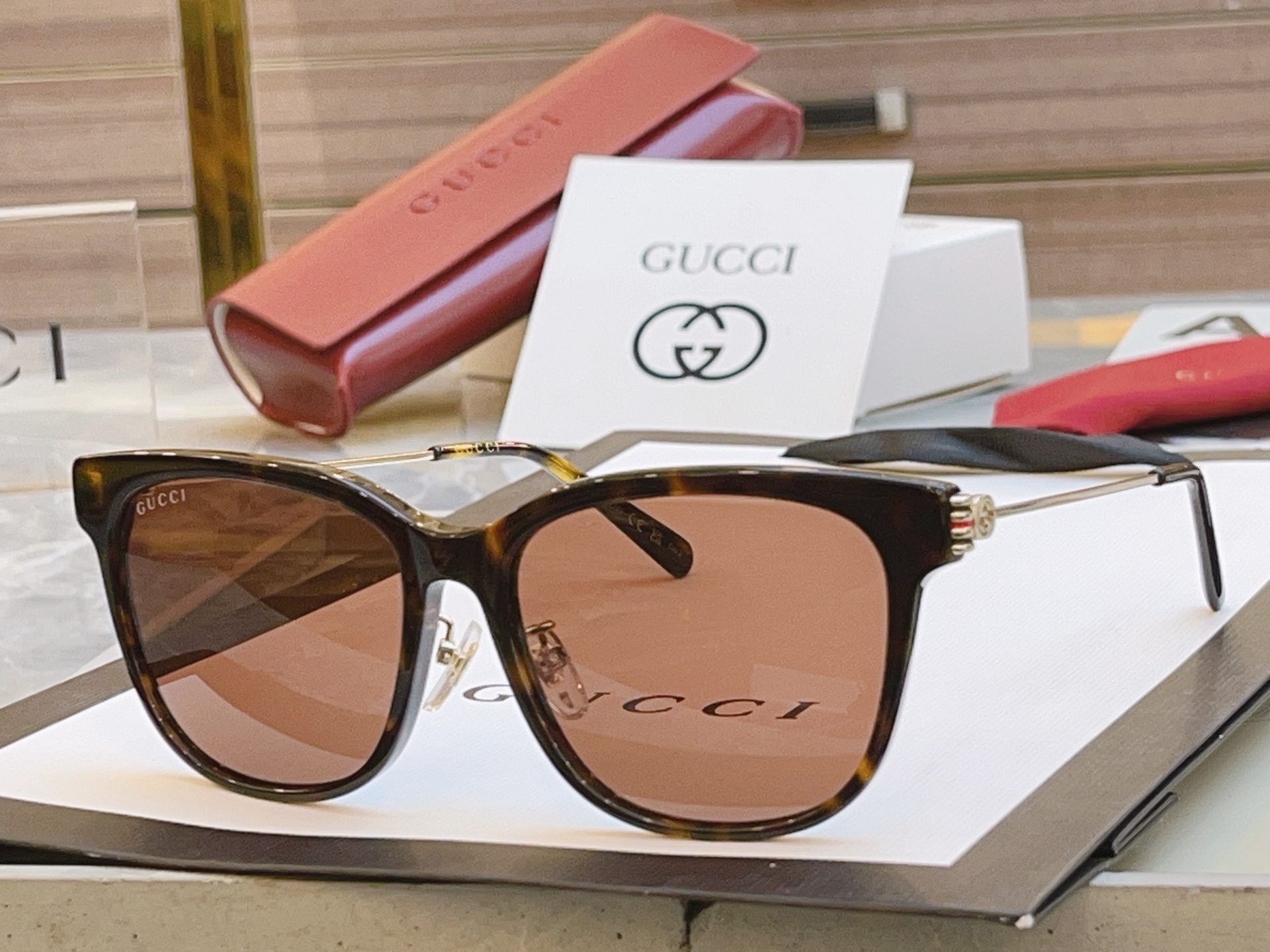 ，【GUCC*】古*驰新款太阳镜🕶️，高品质✨MODEL：GG1884SK，SIZE56口16-145 