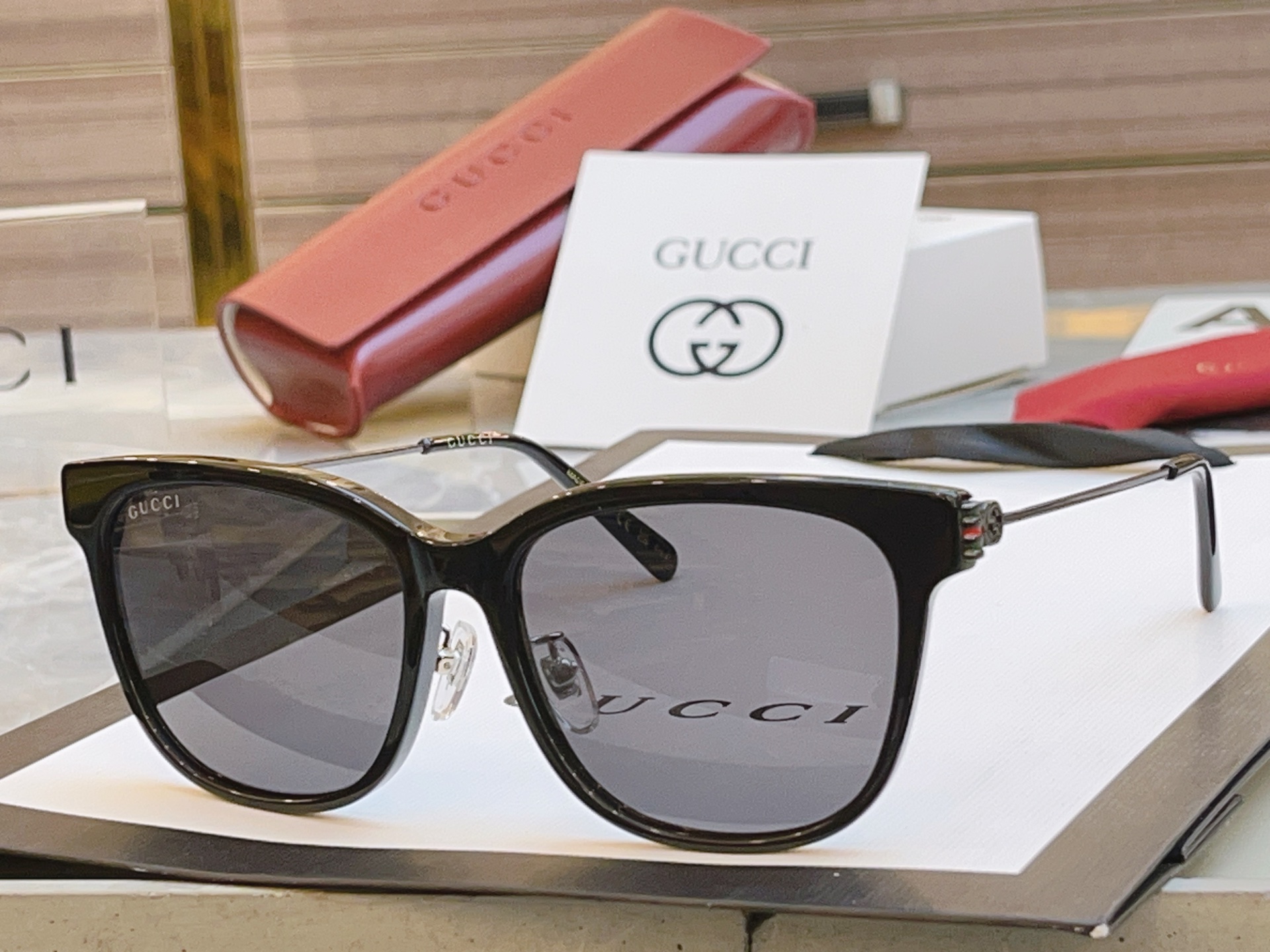 ，【GUCC*】古*驰新款太阳镜🕶️，高品质✨MODEL：GG1884SK，SIZE56口16-145 