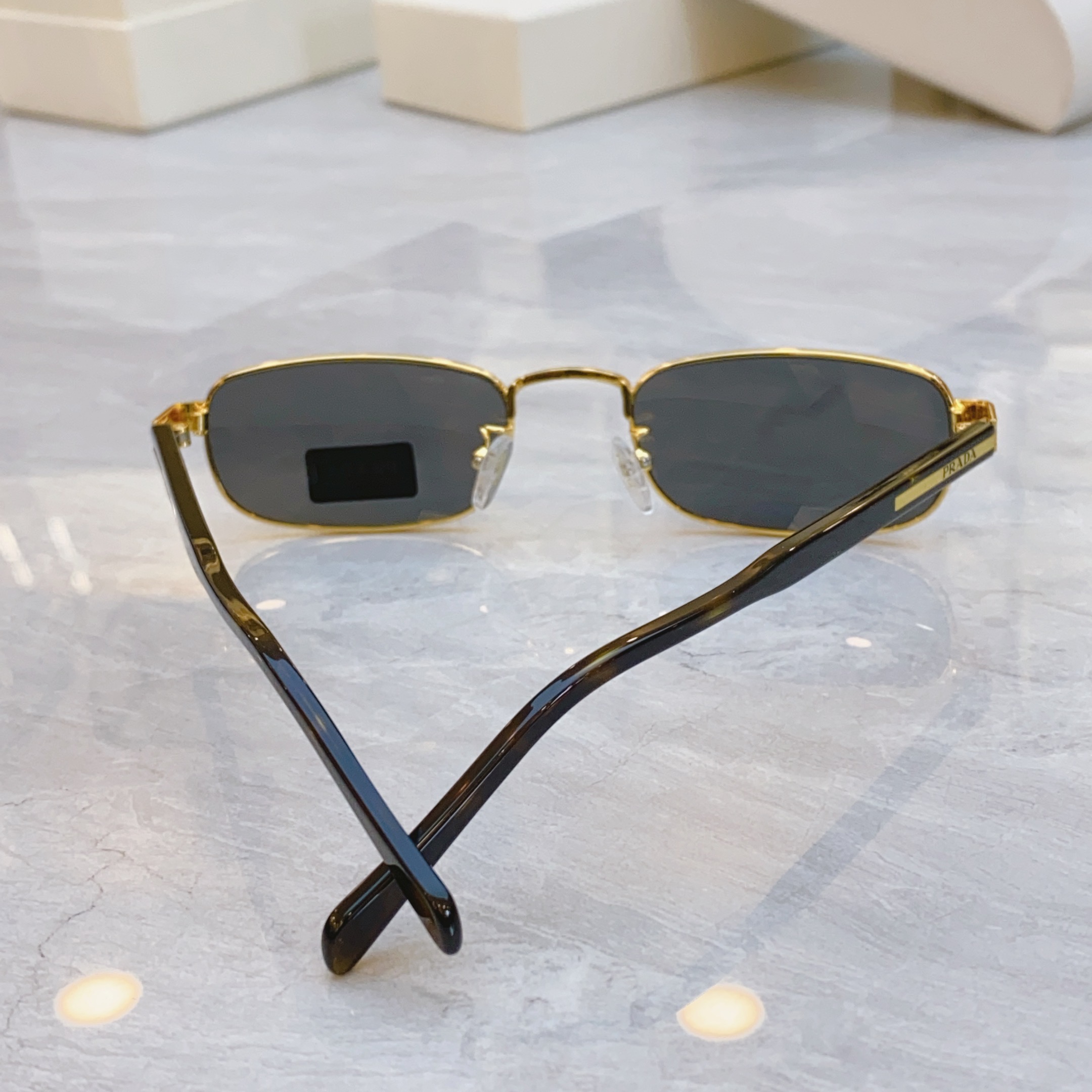 ，【PRAD*】普拉*达新款太阳镜，MODEL：PRB54S，SIZE：54口23-145