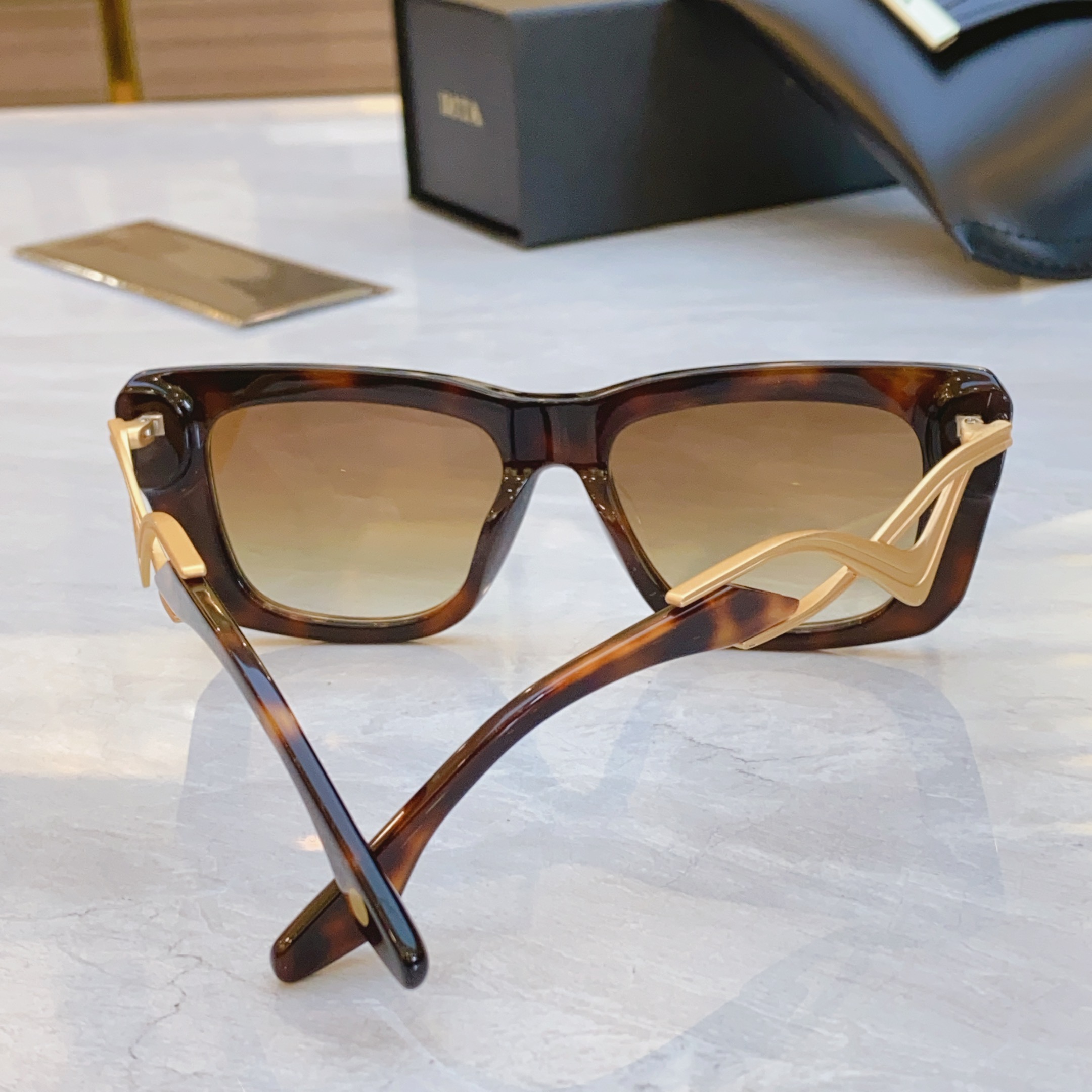，【DIT*】蒂*塔新款太阳镜🕶️，MODEL：DTS788，SIZE：53口17-145