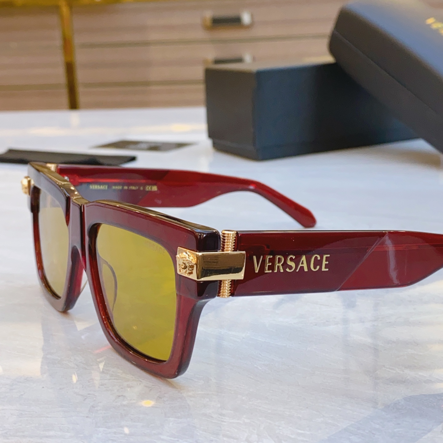 ，【VERSAC*】范思*哲新款太阳镜，
MODEL：VE4464，SIZE：55口19-145