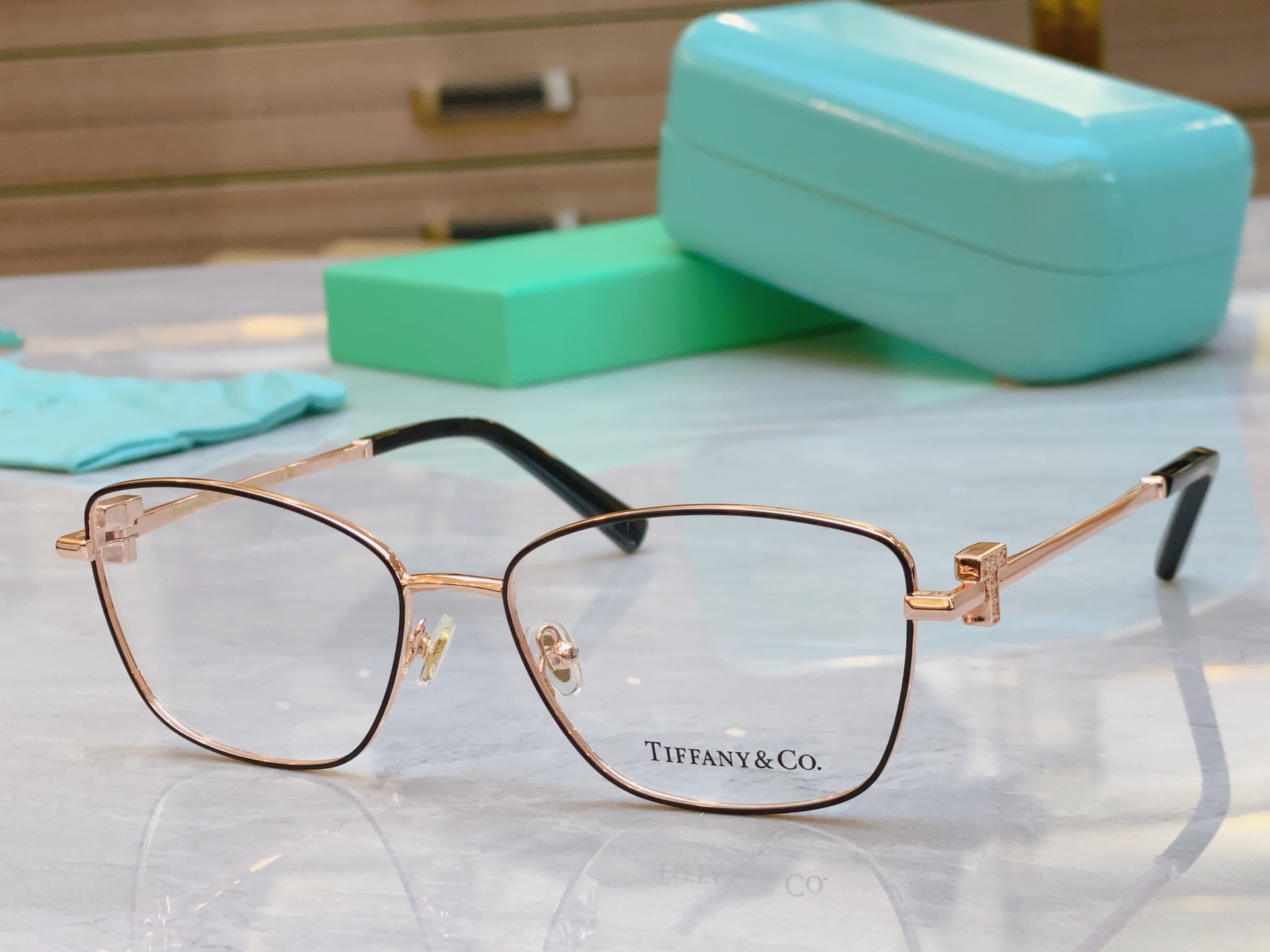 ，【Tiffany & Co.】蒂芙*尼新款眼镜架，Mod：TF1160B，Size：58口17-140