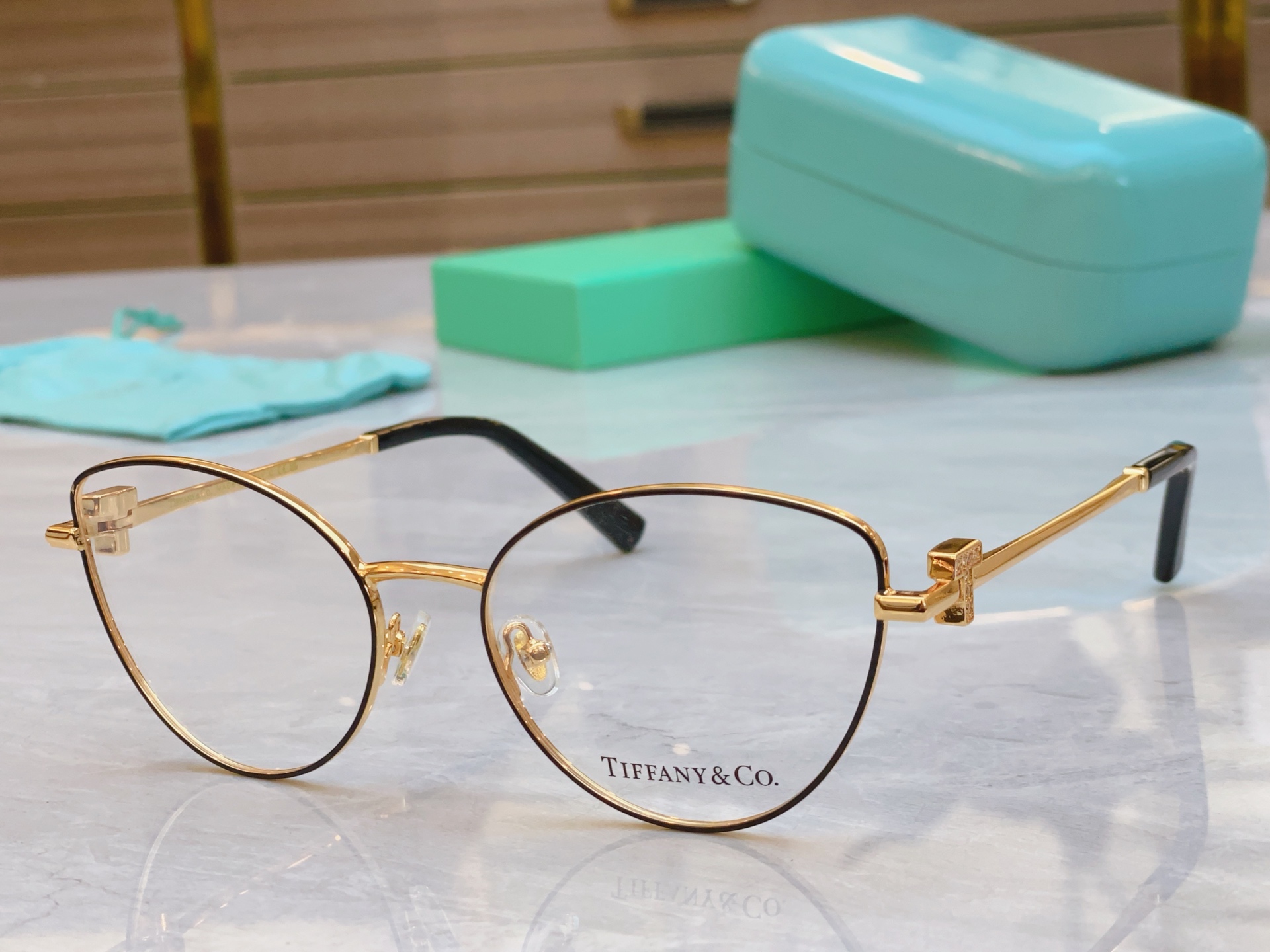 ，【Tiffany & Co.】蒂芙*尼新款眼镜架，Mod：TF1159B，Size：57口18-140