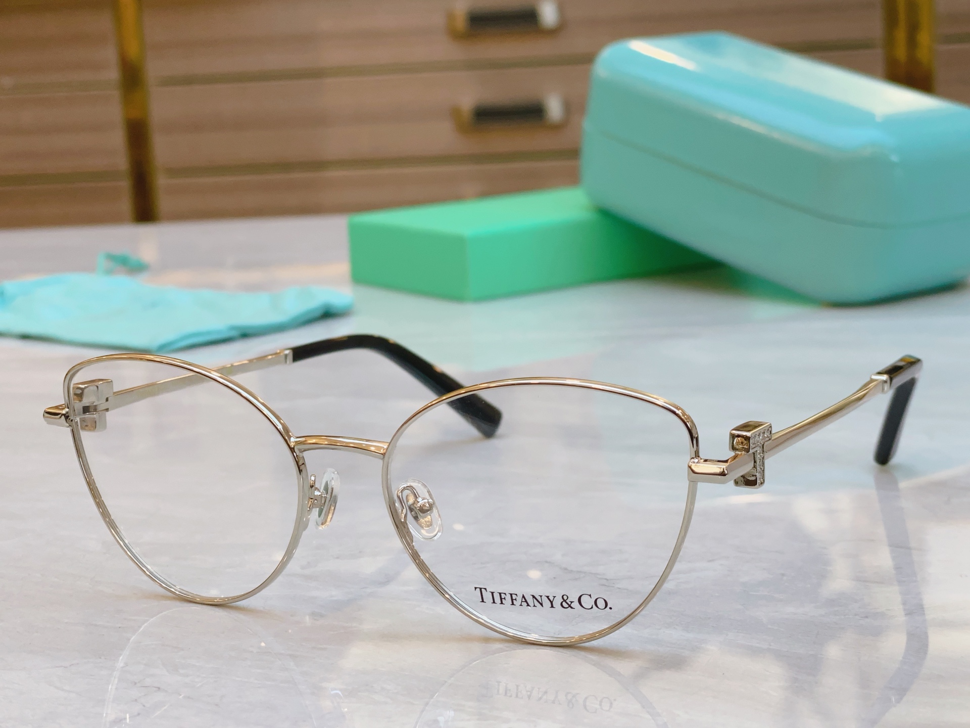 ，【Tiffany & Co.】蒂芙*尼新款眼镜架，Mod：TF1159B，Size：57口18-140