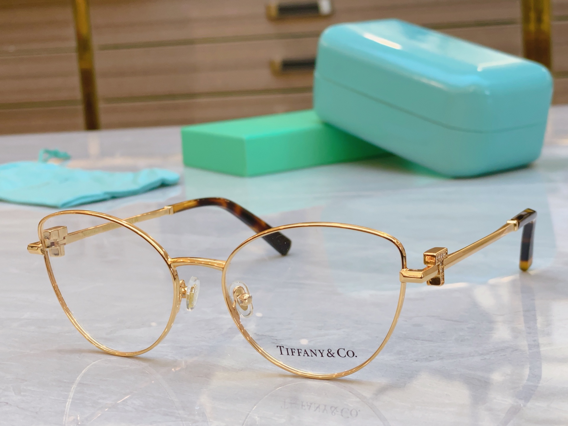 ，【Tiffany & Co.】蒂芙*尼新款眼镜架，Mod：TF1159B，Size：57口18-140