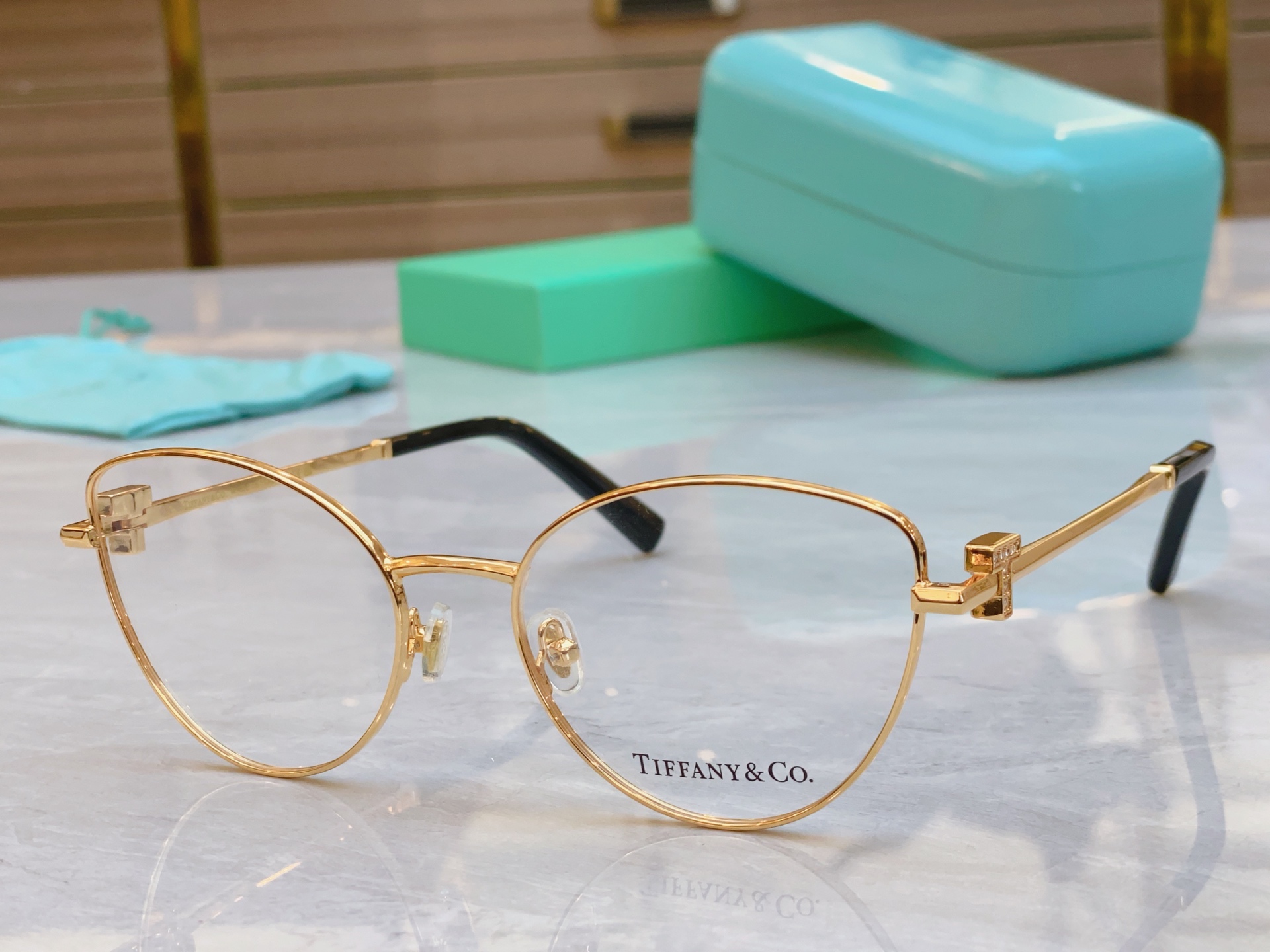 ，【Tiffany & Co.】蒂芙*尼新款眼镜架，Mod：TF1159B，Size：57口18-140