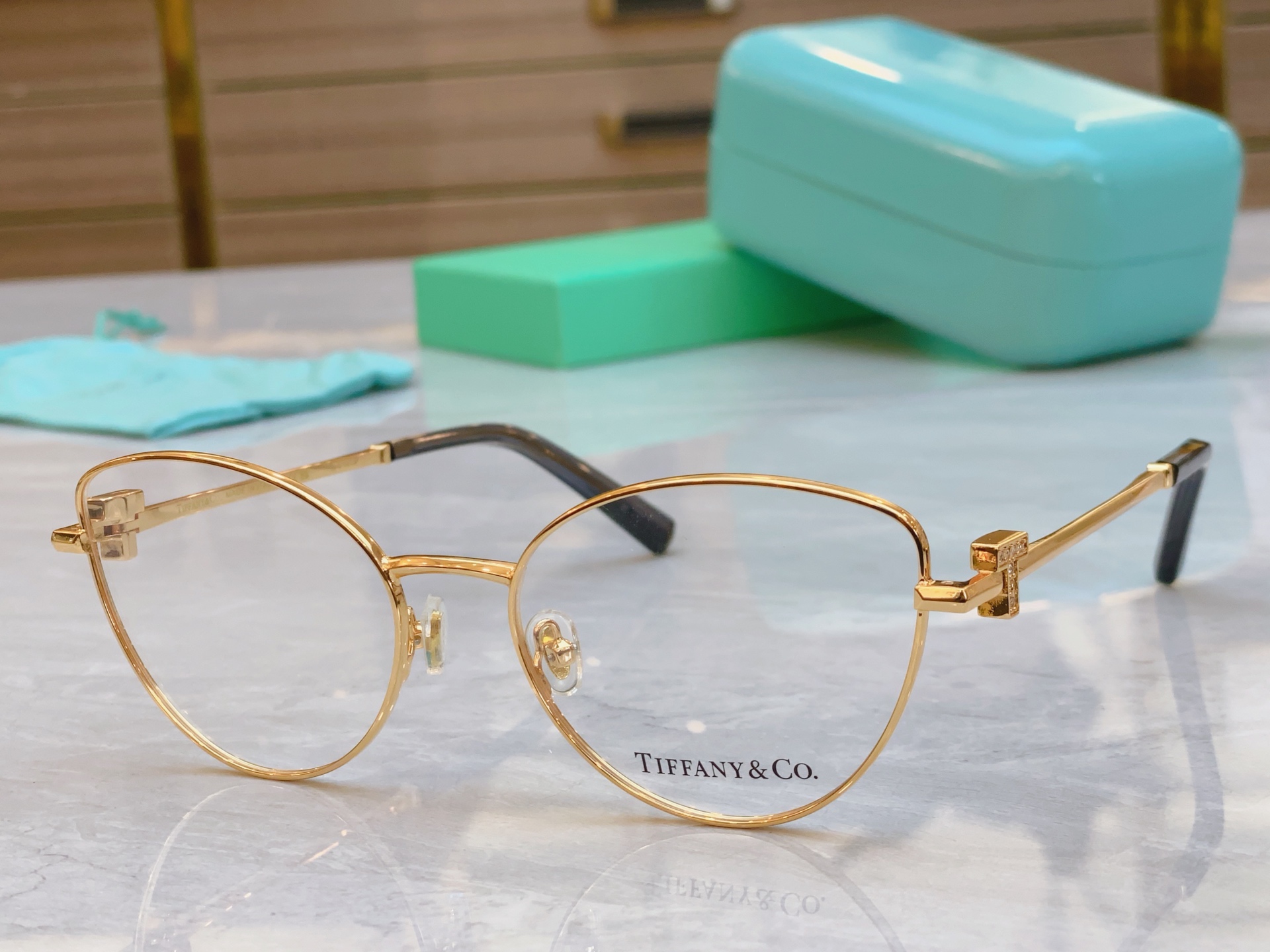 ，【Tiffany & Co.】蒂芙*尼新款眼镜架，Mod：TF1159B，Size：57口18-140