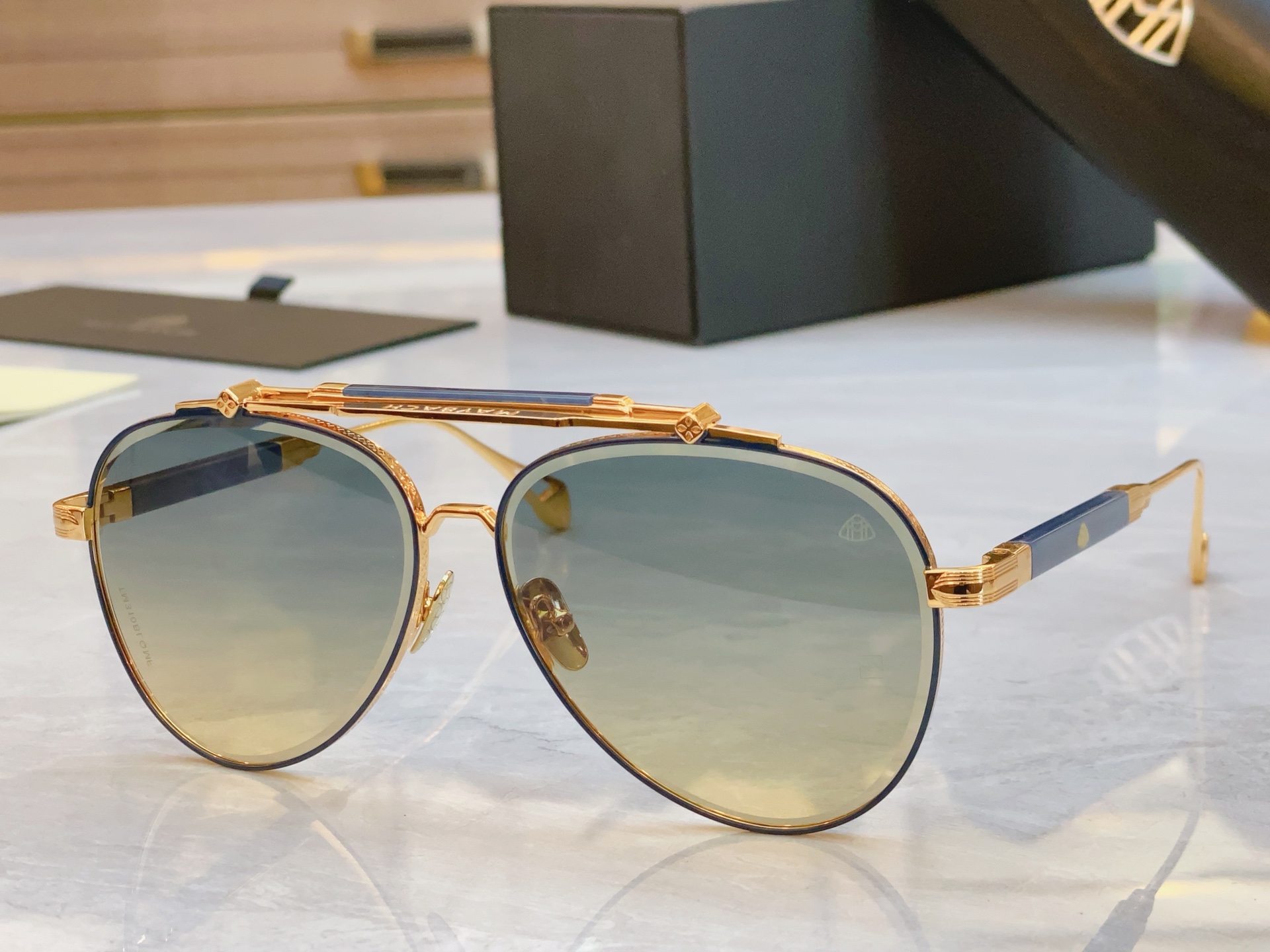 ，【MAYBAC*】迈巴*赫新款太阳镜🕶️🕶️，MODELF7N-M7U-AK-Z127，SIZE：60