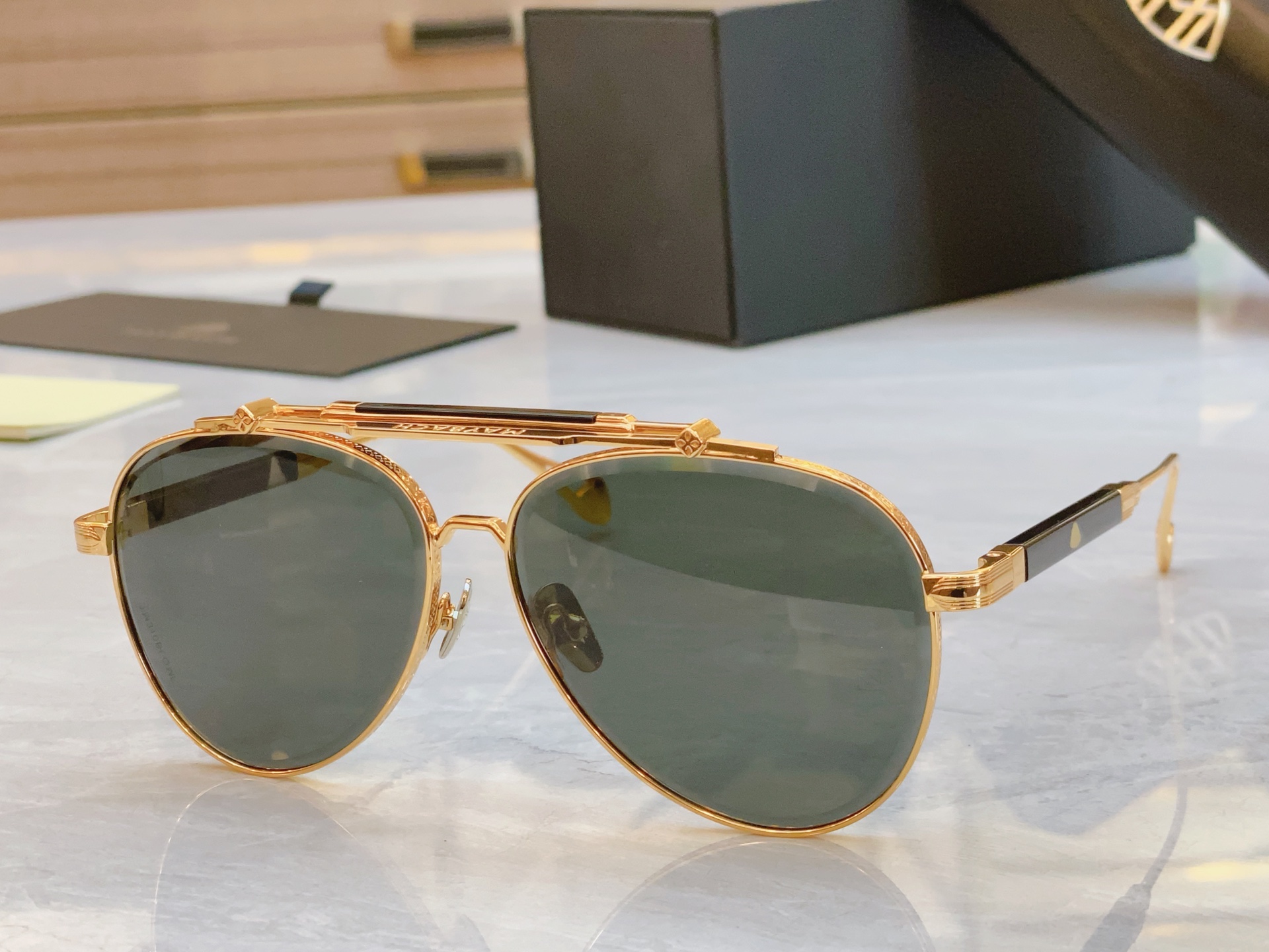 ，【MAYBAC*】迈巴*赫新款太阳镜🕶️🕶️，MODELF7N-M7U-AK-Z127，SIZE：60