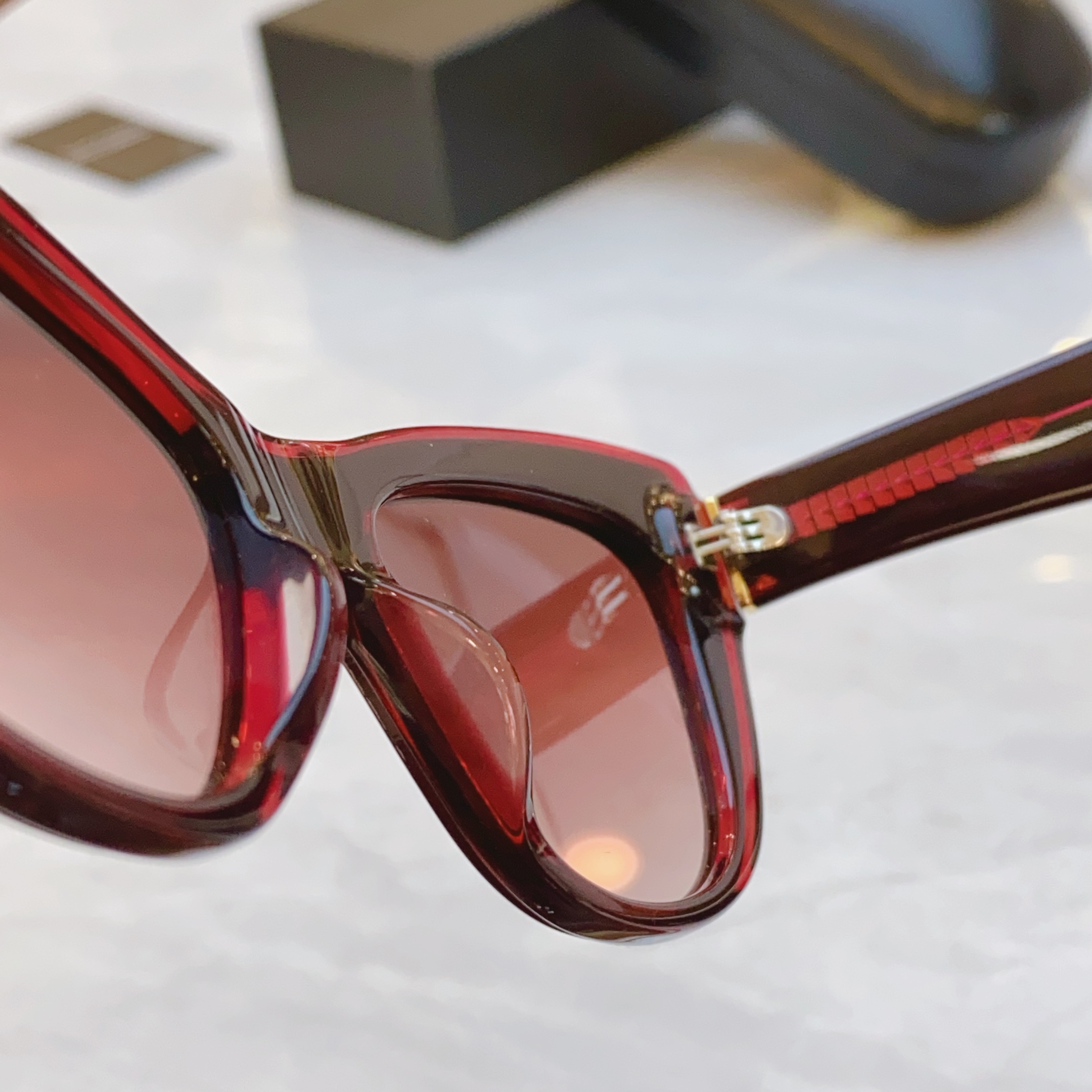 ，【DOLCE & GABBAN*】D*G新款太阳镜，MODEL：DG4417，SIZE：54口18-1