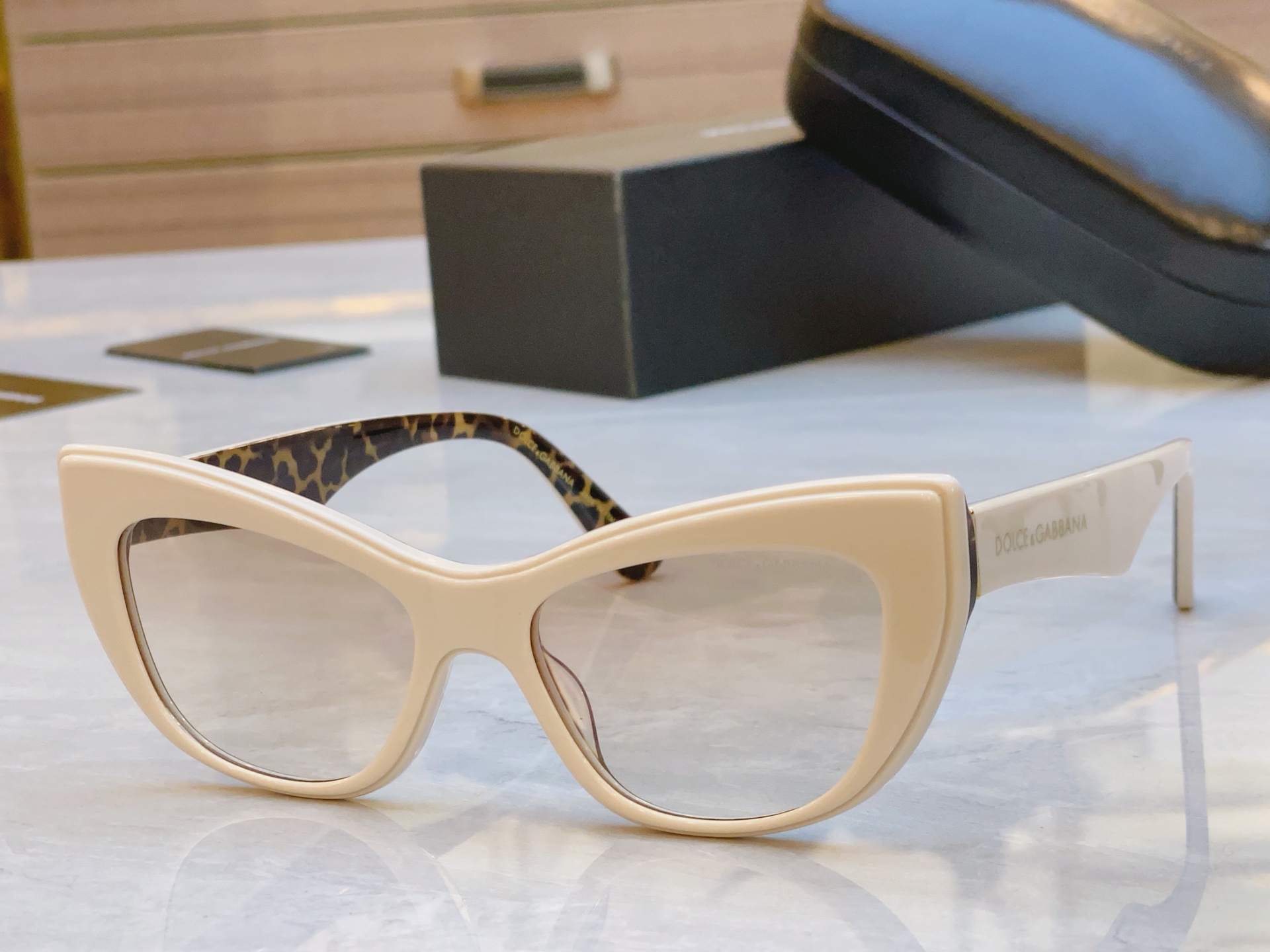 ，【DOLCE & GABBAN*】D*G新款太阳镜，MODEL：DG4417，SIZE：54口18-1