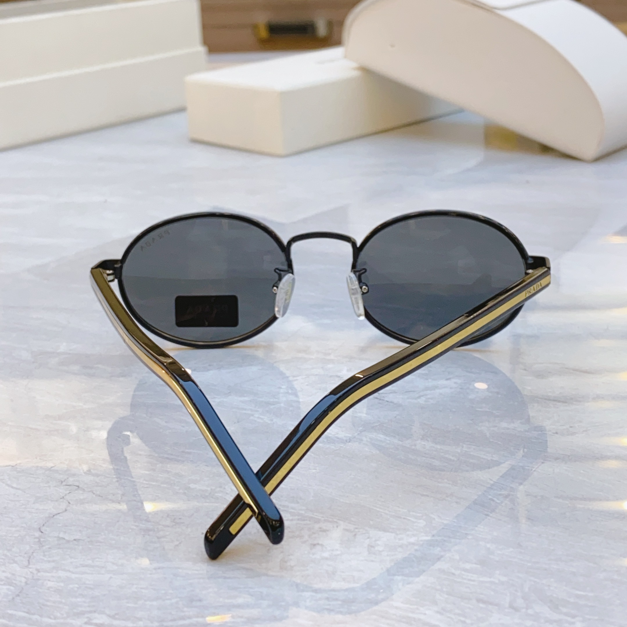 ，【PRAD*】普拉*达新款太阳镜，MODEL：PR B56S，SIZE：52口21-145