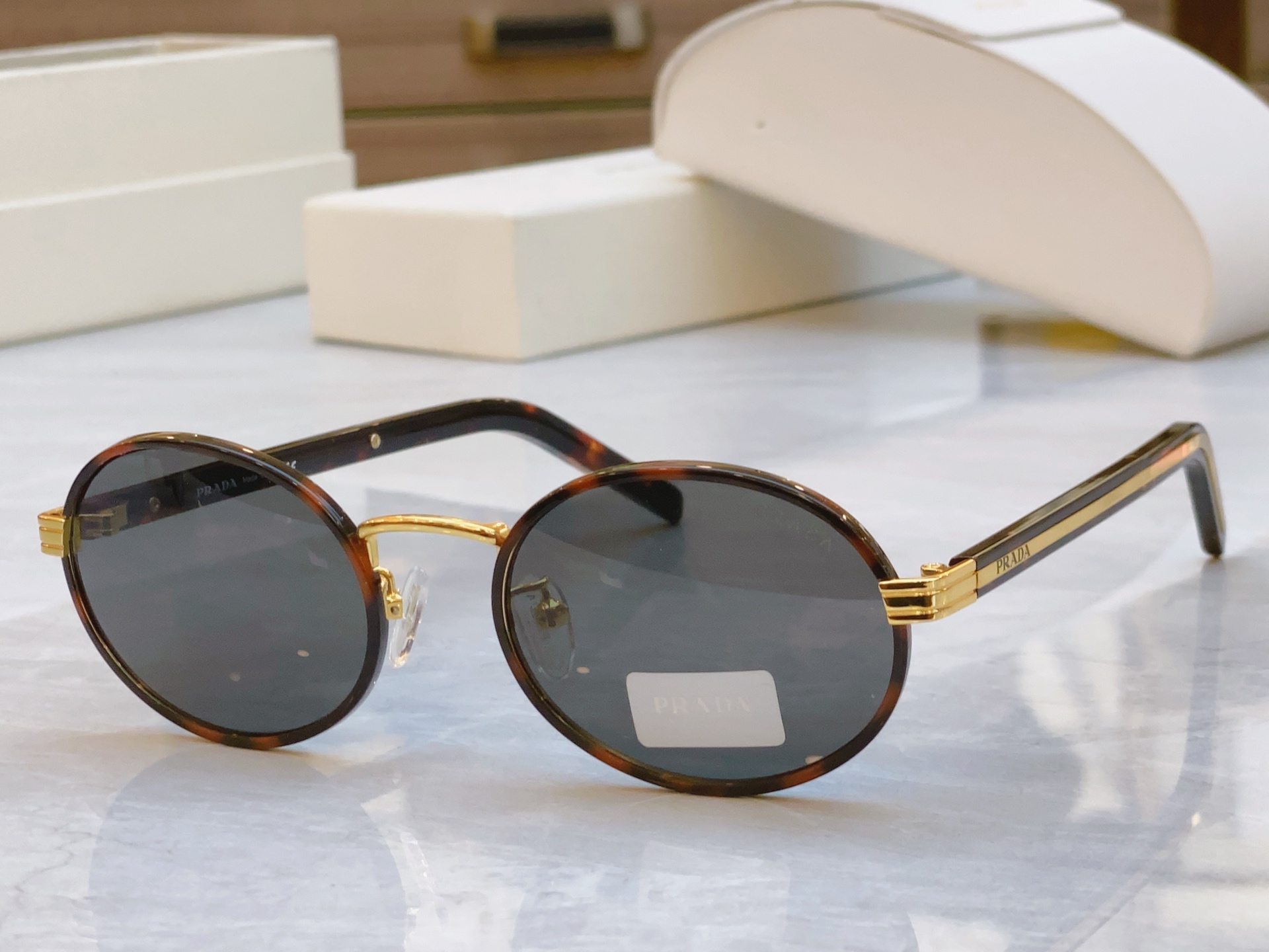 ，【PRAD*】普拉*达新款太阳镜，MODEL：PR B56S，SIZE：52口21-145