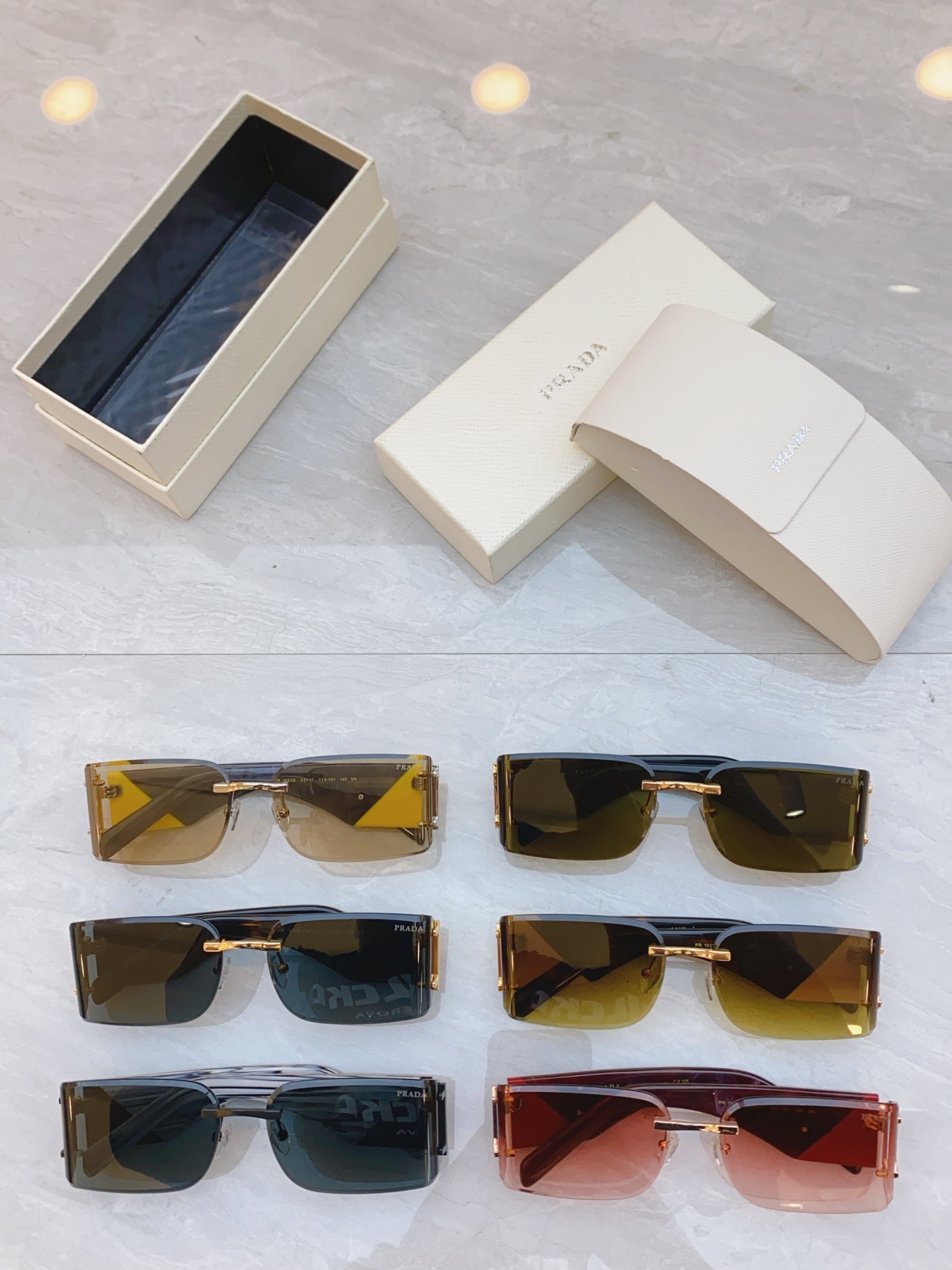 ，【PRAD*】普拉*达新款太阳镜，MODEL：PR 192VS，SIZE：62口17-140