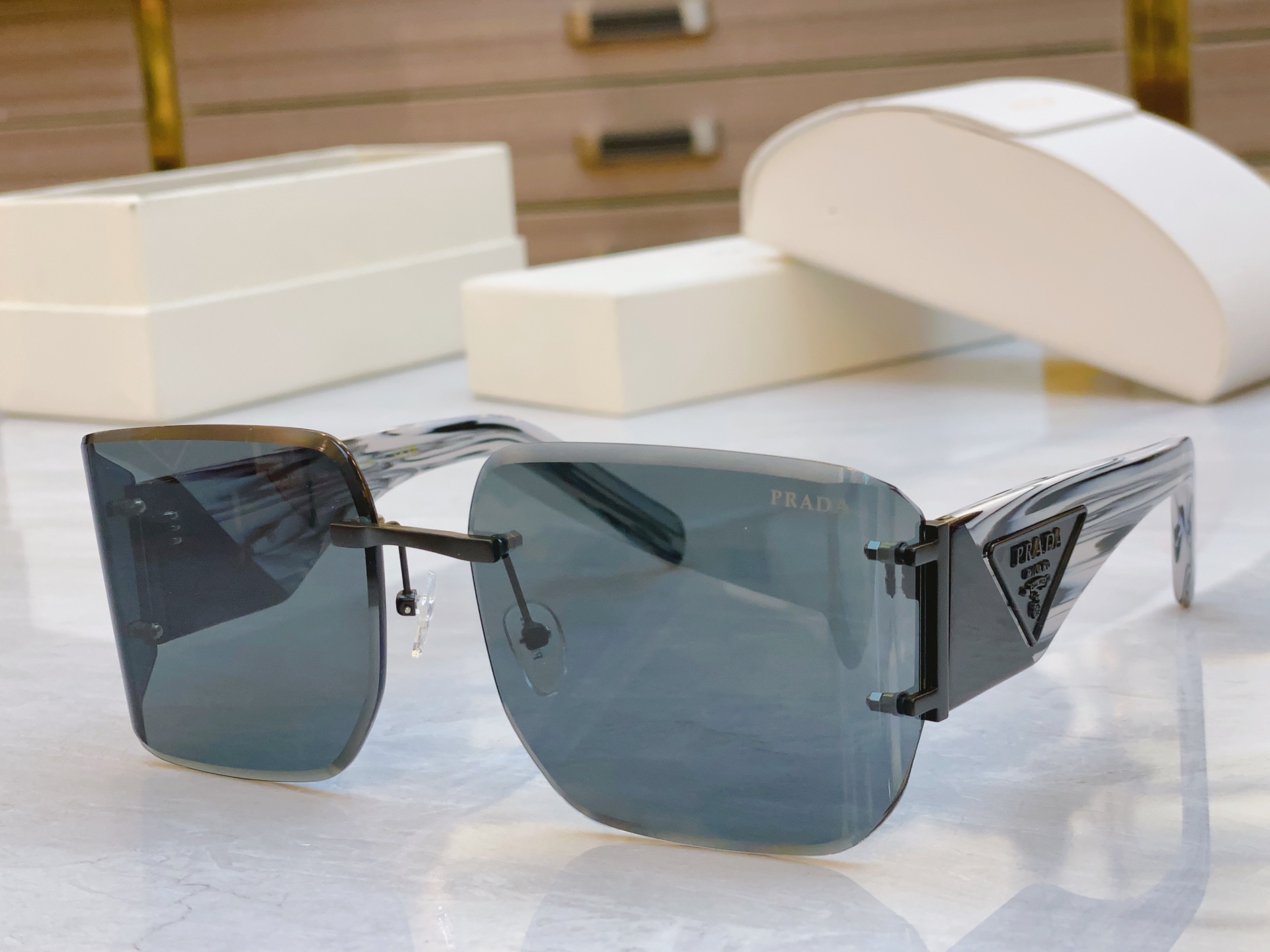 ，【PRAD*】普拉*达新款太阳镜，MODEL：PR 191VS，SIZE：62口17-140