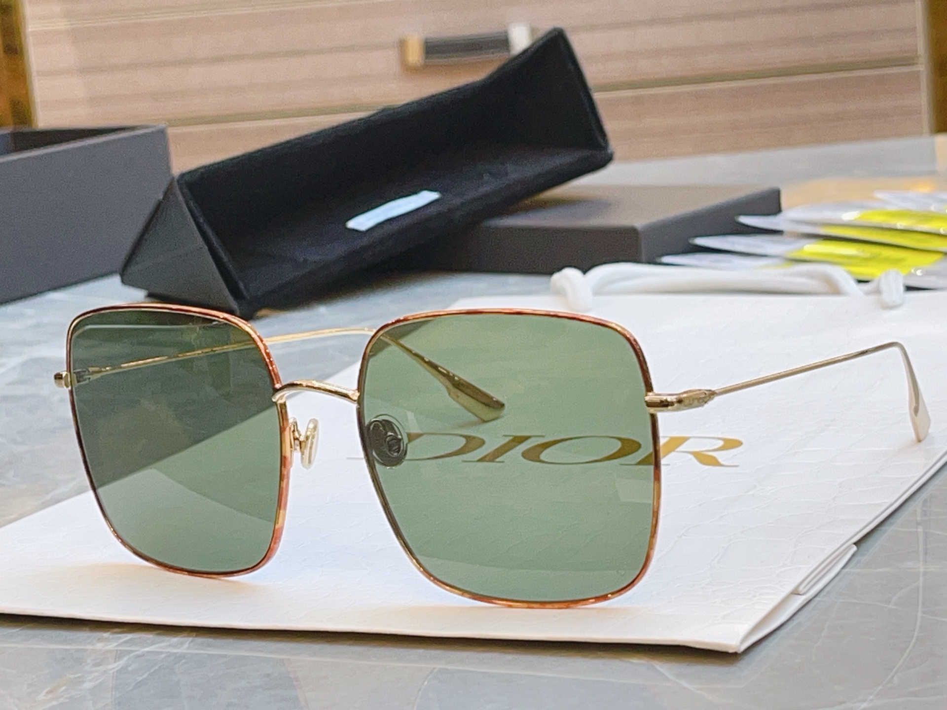 ，素颜女神王丽坤 古力娜扎 网红小红书同款齐色了 超级爆款，原单带条码说明书 市面高端品质【Dior】迪