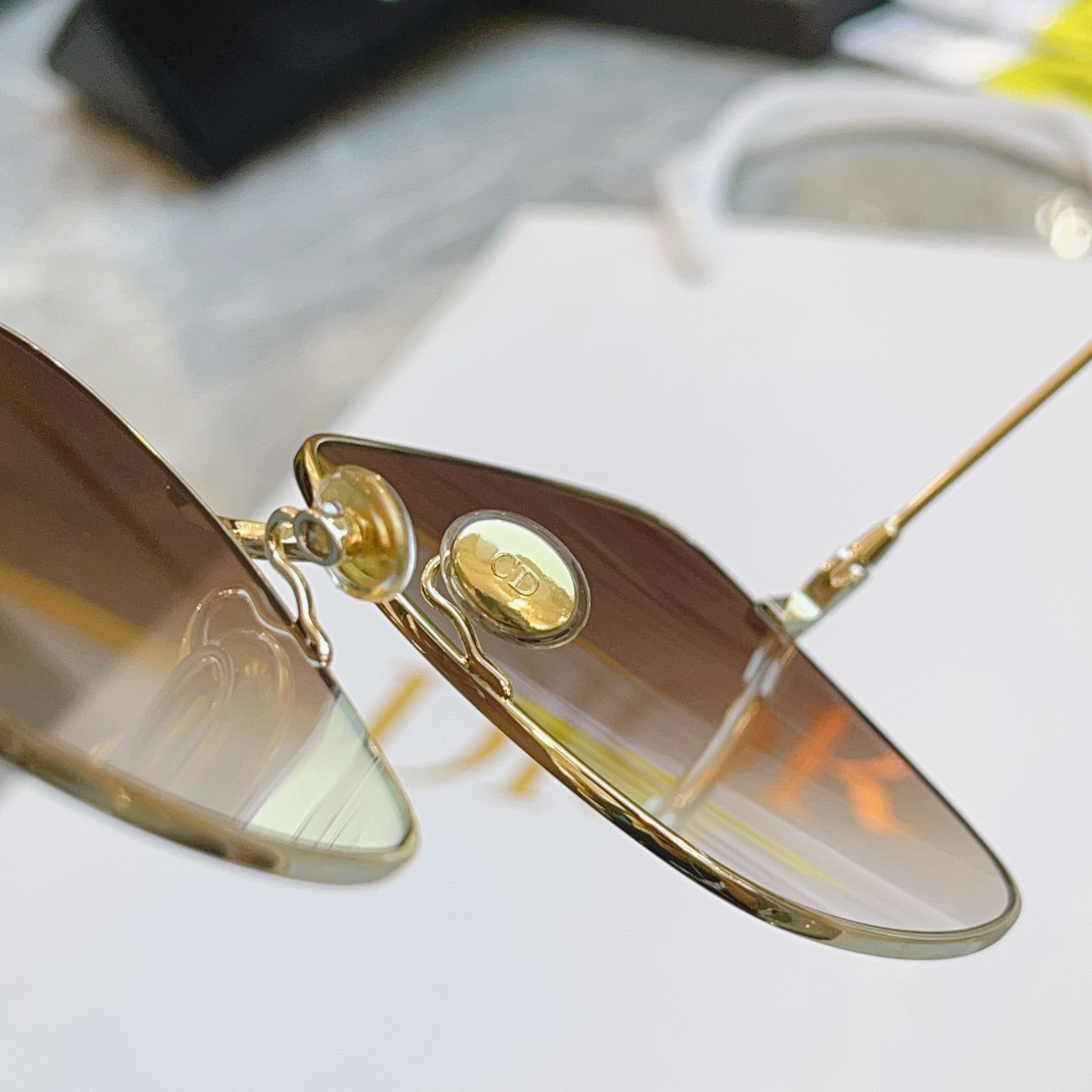 ，素颜女神王丽坤 古力娜扎 网红小红书同款齐色了 超级爆款，原单带条码说明书 市面高端品质【Dior】迪