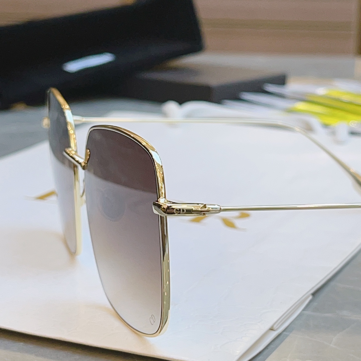 ，素颜女神王丽坤 古力娜扎 网红小红书同款齐色了 超级爆款，原单带条码说明书 市面高端品质【Dior】迪